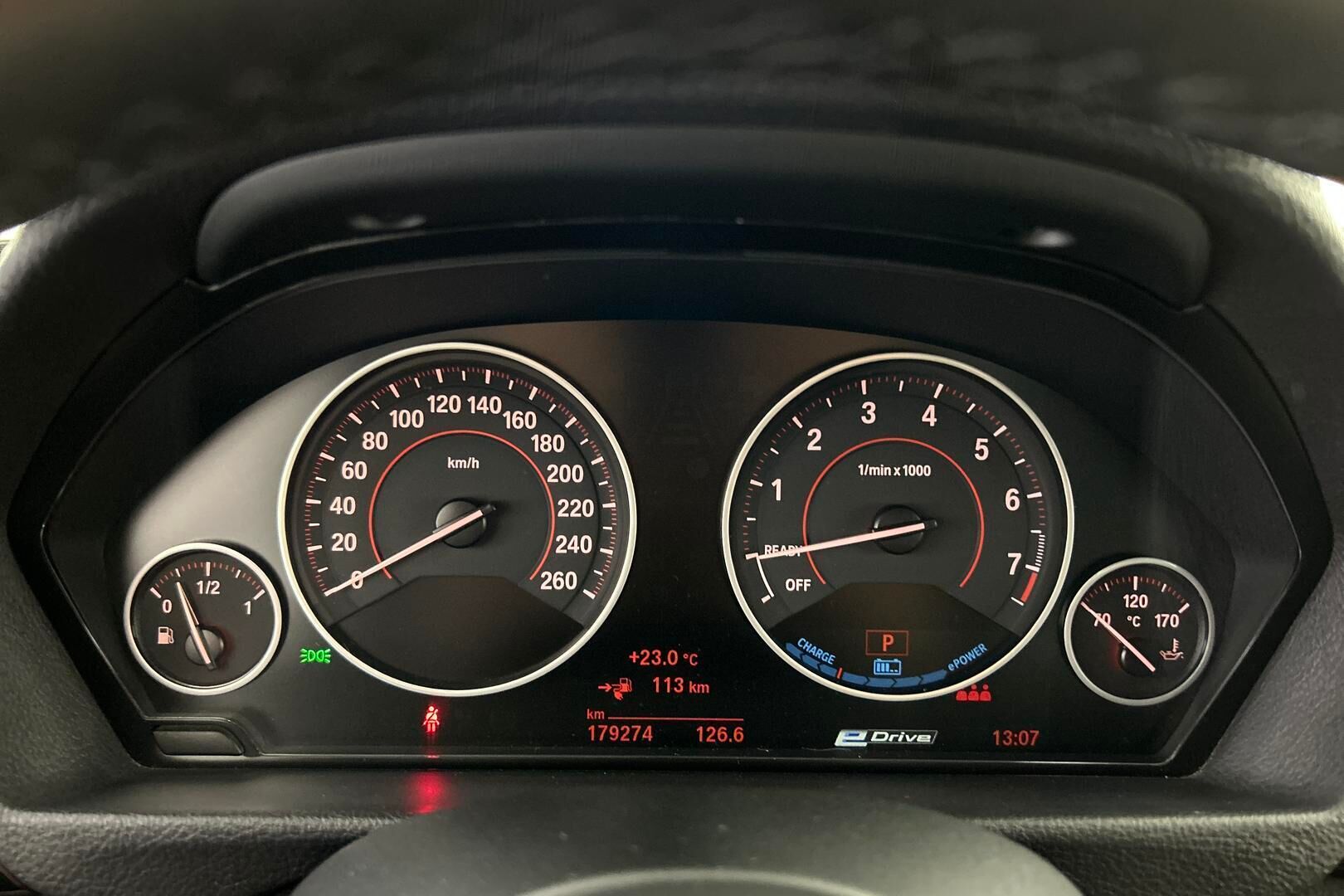 BMW 3-SARJA iso kuva 19