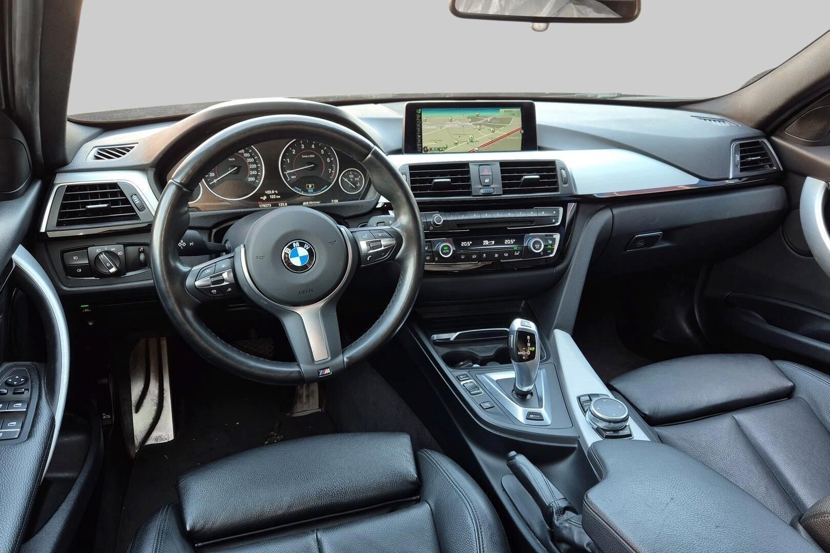 BMW 3-SARJA iso kuva 2