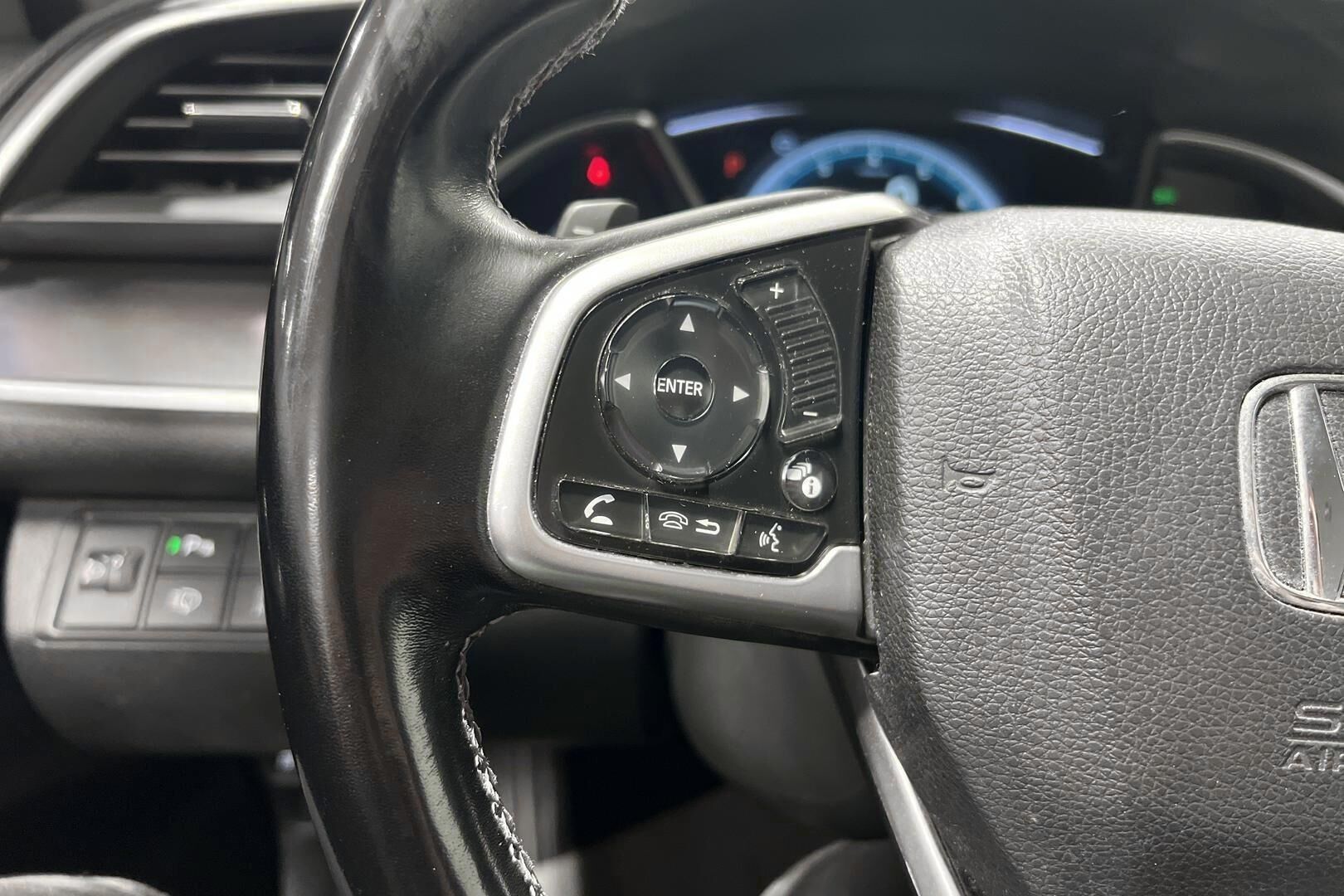 Honda Civic iso kuva 13