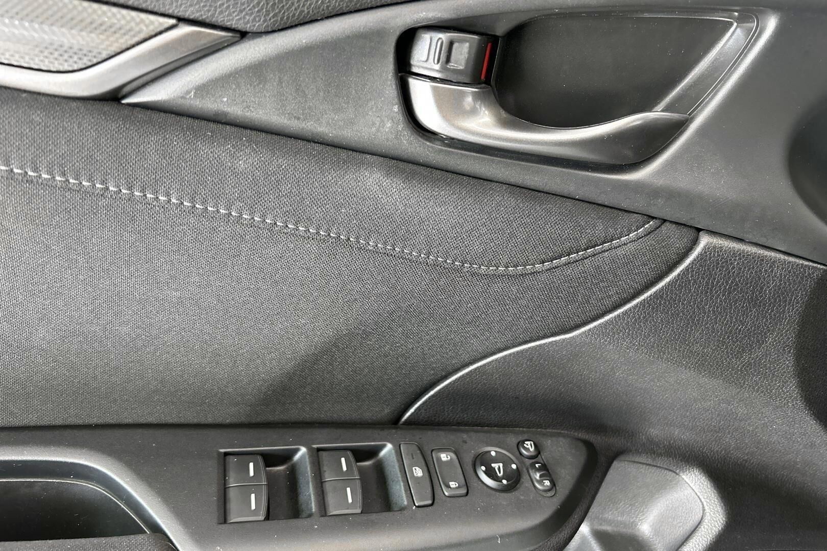 Honda Civic iso kuva 25