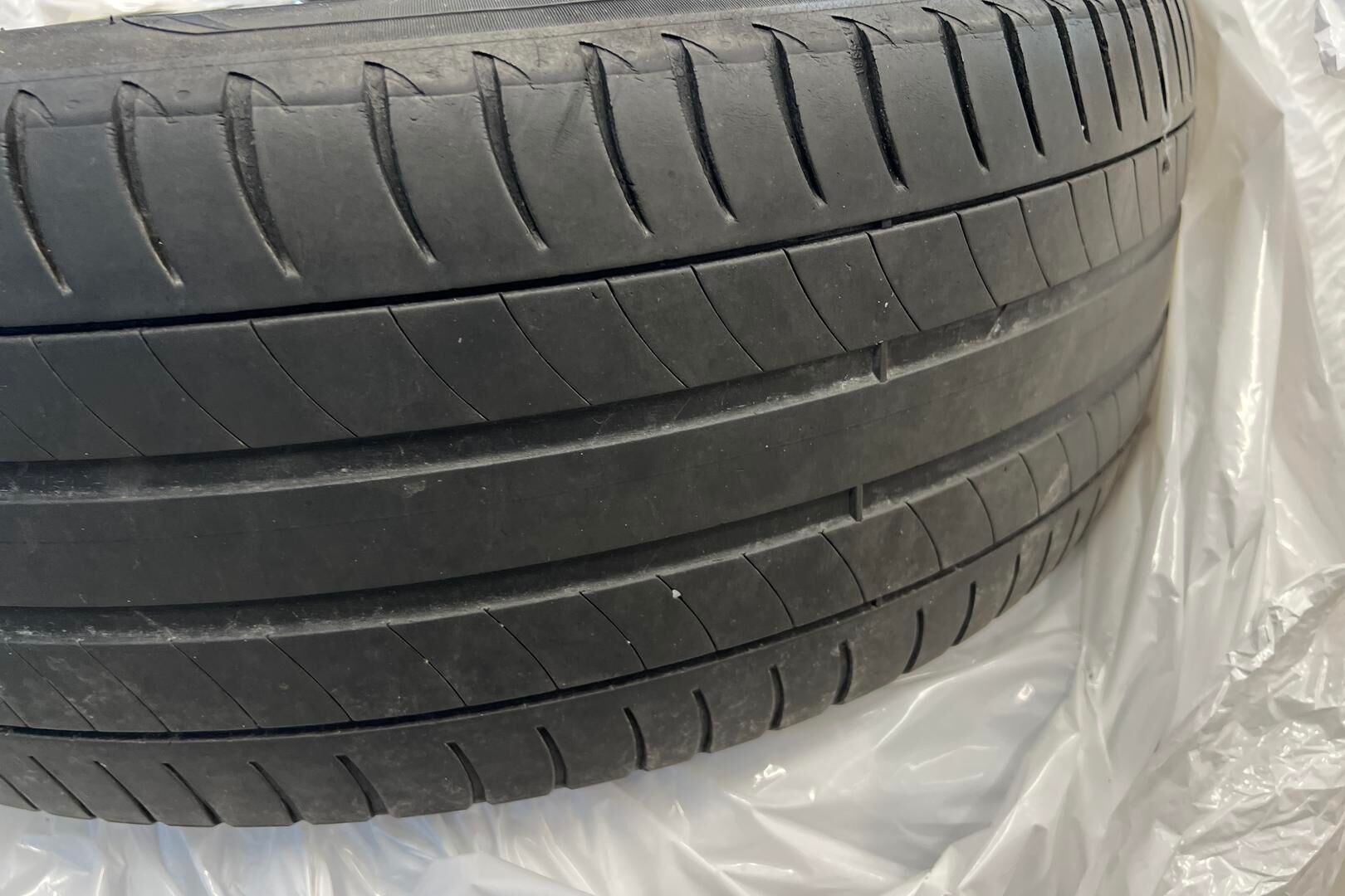 Toyota C-HR iso kuva 14