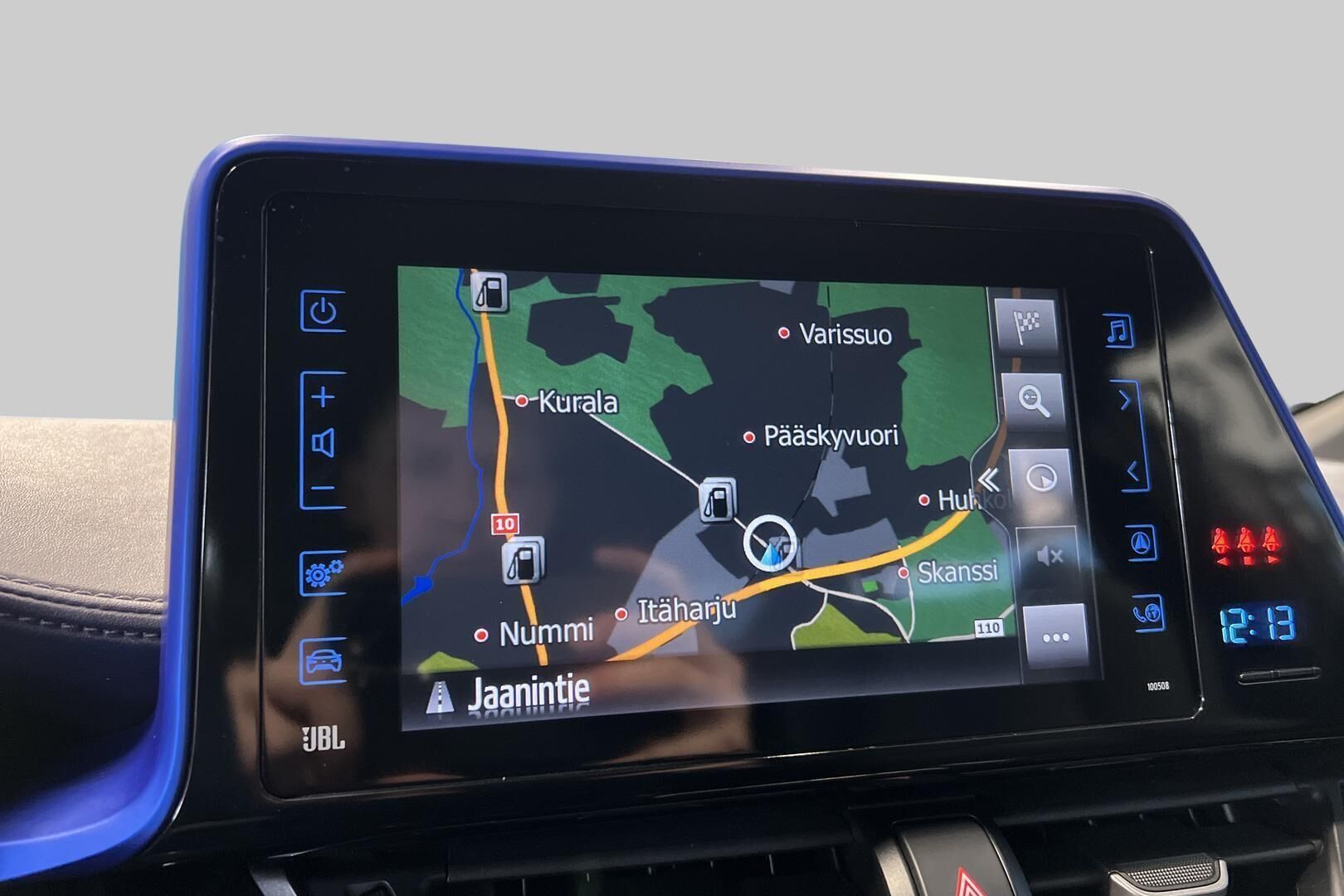 Toyota C-HR iso kuva 19