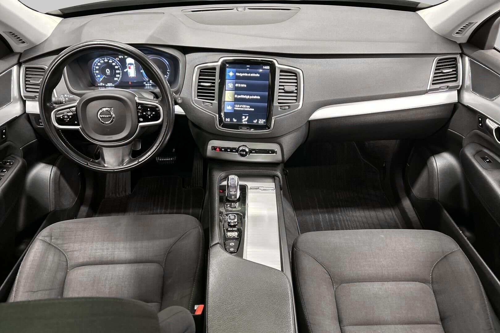 Volvo XC90 iso kuva 8