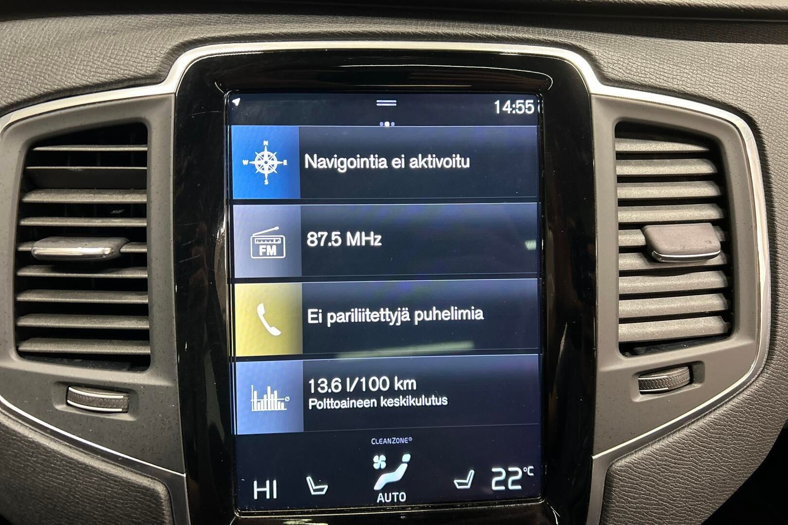 Volvo XC90 iso kuva 12