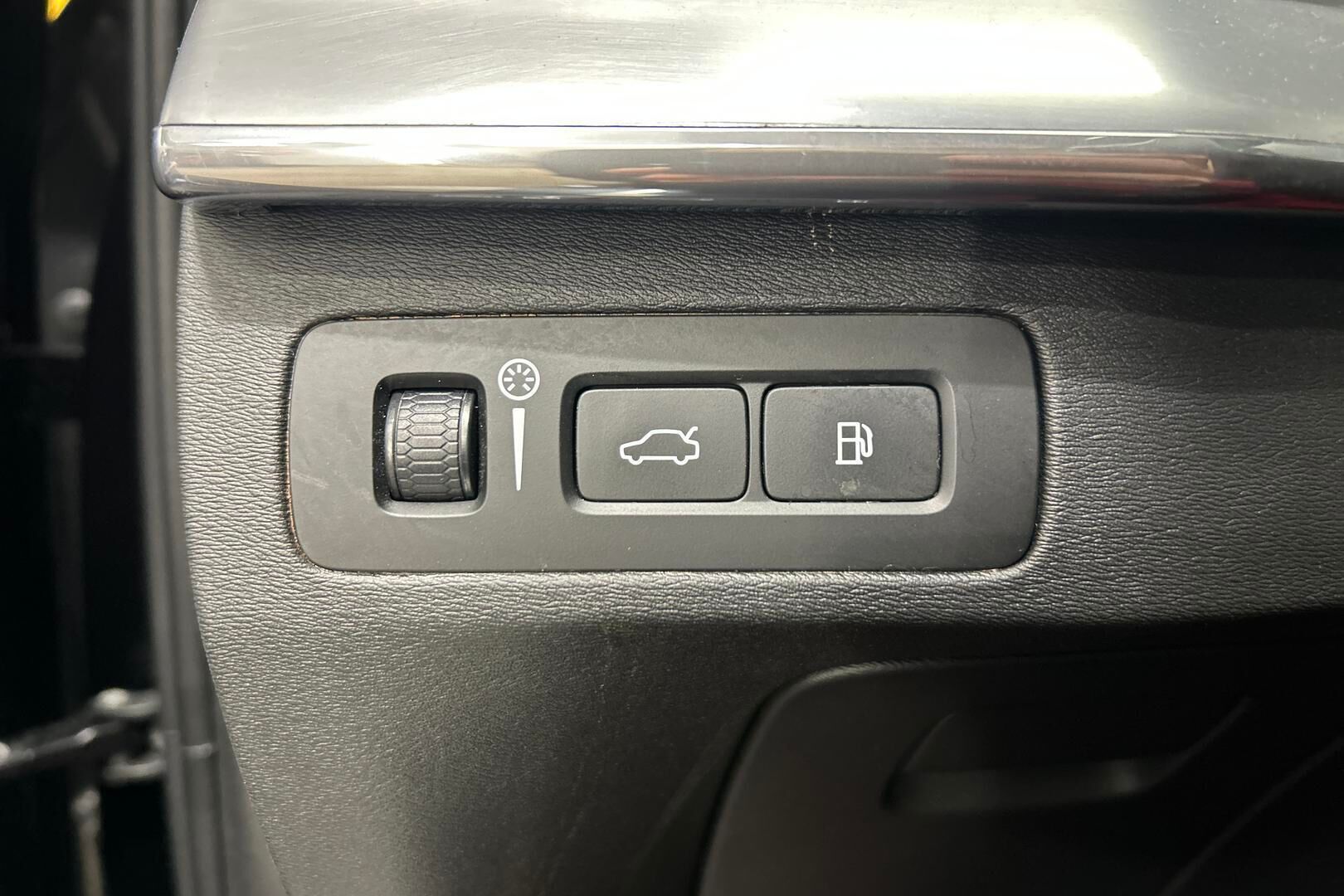 Volvo XC90 iso kuva 19