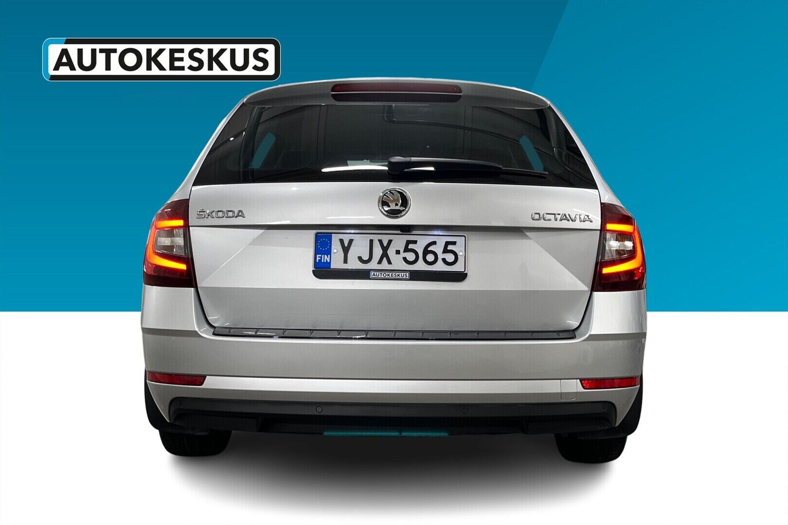 Skoda Octavia iso kuva 3