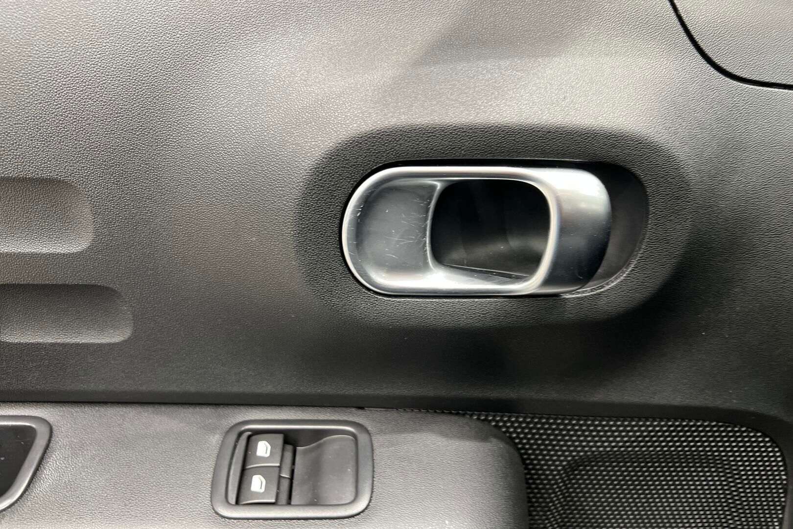 Citroen C3 iso kuva 13