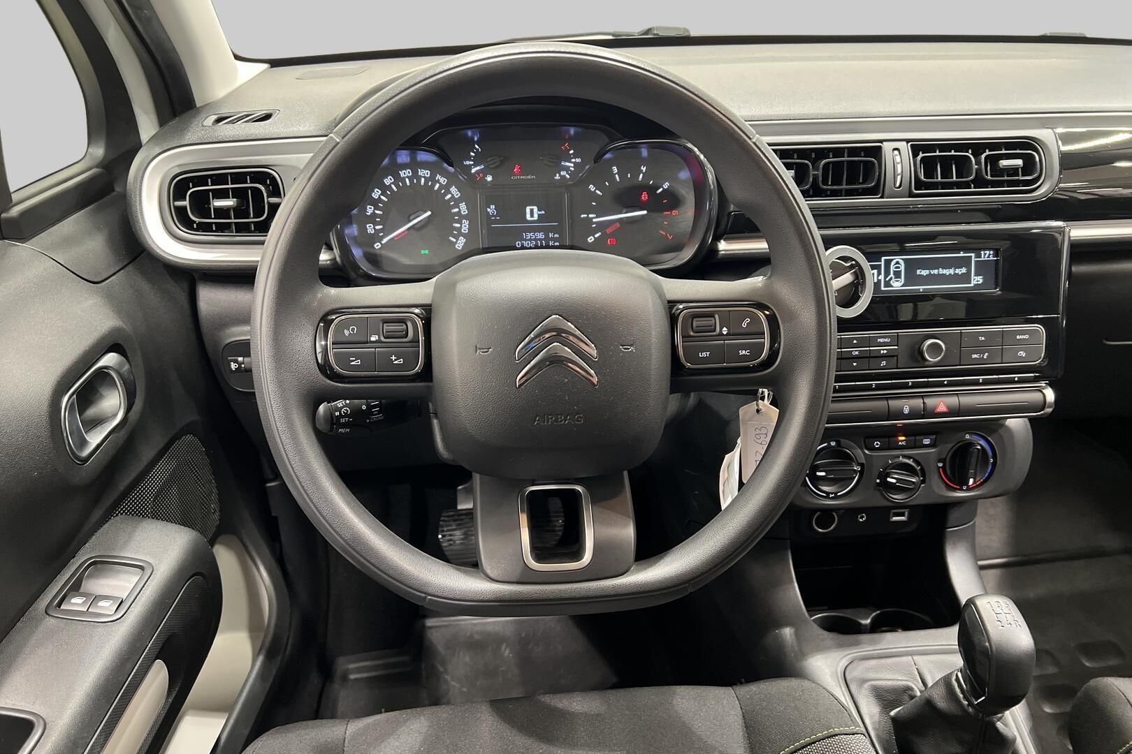 Citroen C3 iso kuva 14