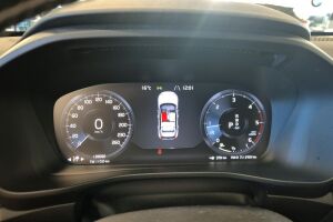 Volvo XC40 esikatselu 14
