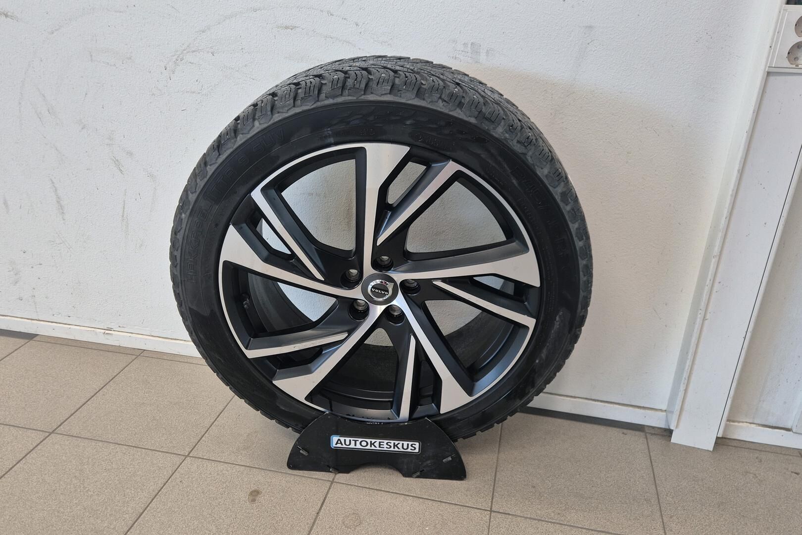 Volvo XC40 iso kuva 24