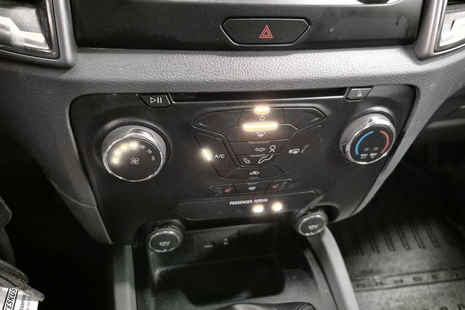 Ford Ranger iso kuva 17