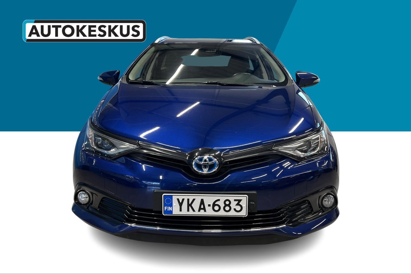 Toyota Auris iso kuva 2