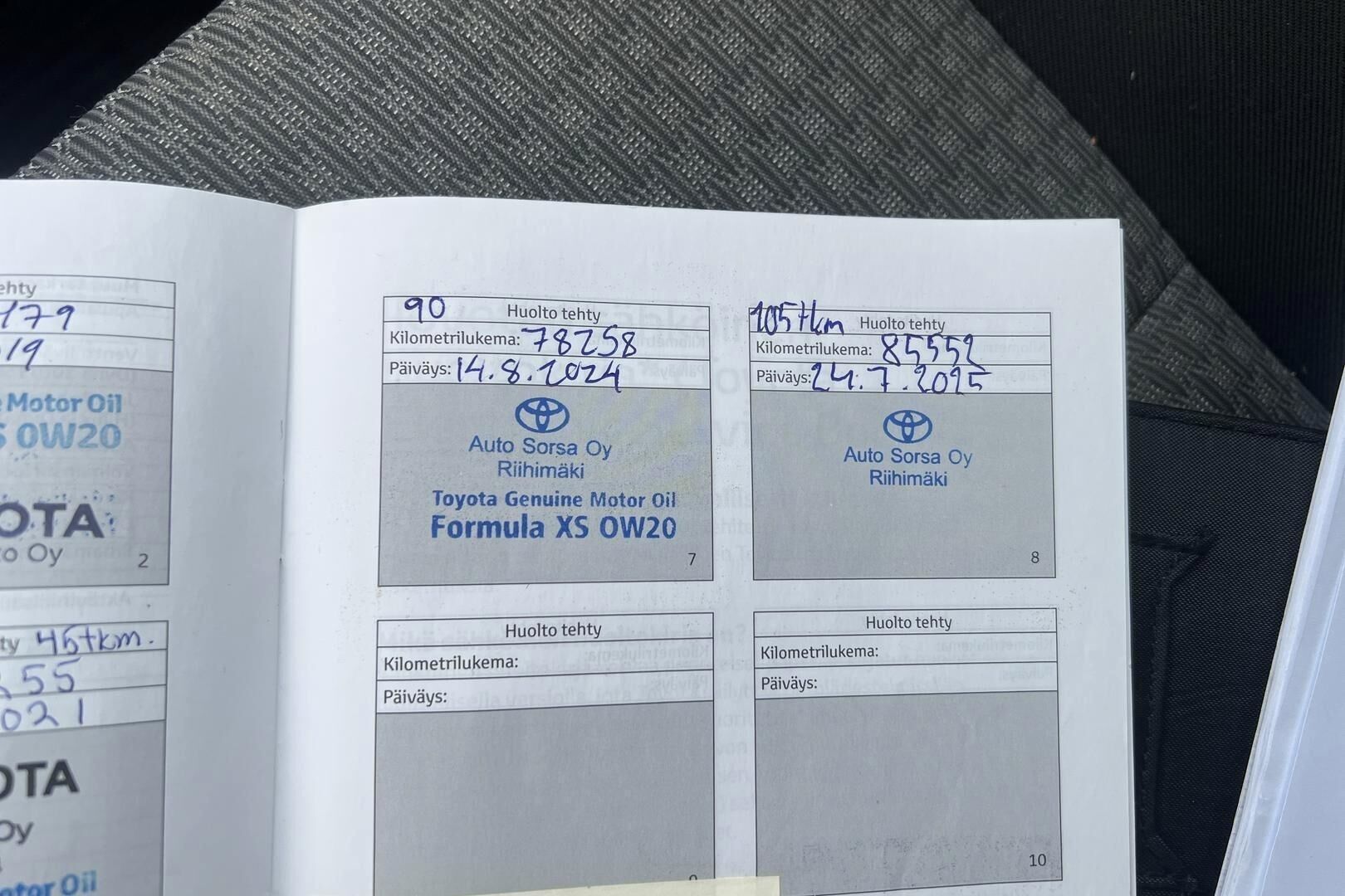 Toyota Auris iso kuva 4