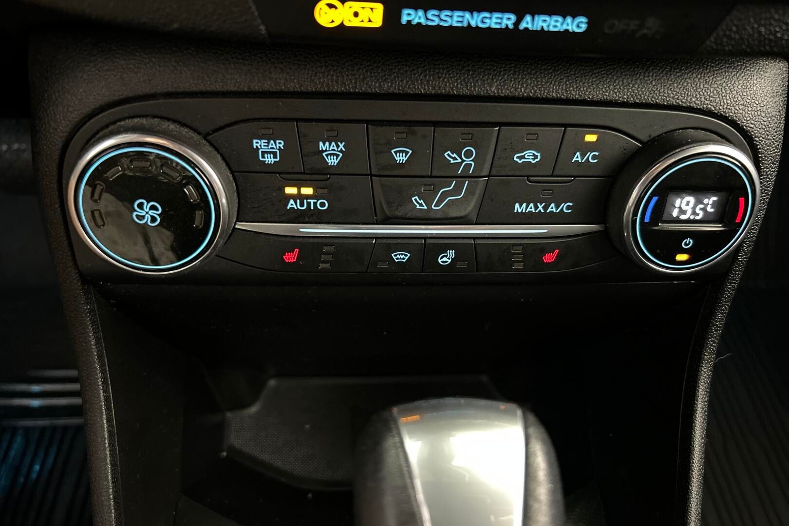 Ford Fiesta iso kuva 18
