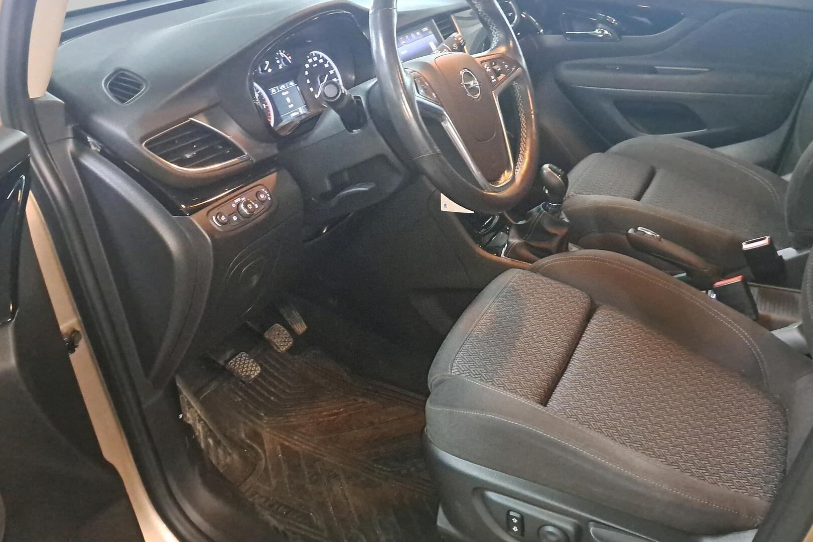 Opel Mokka iso kuva 2