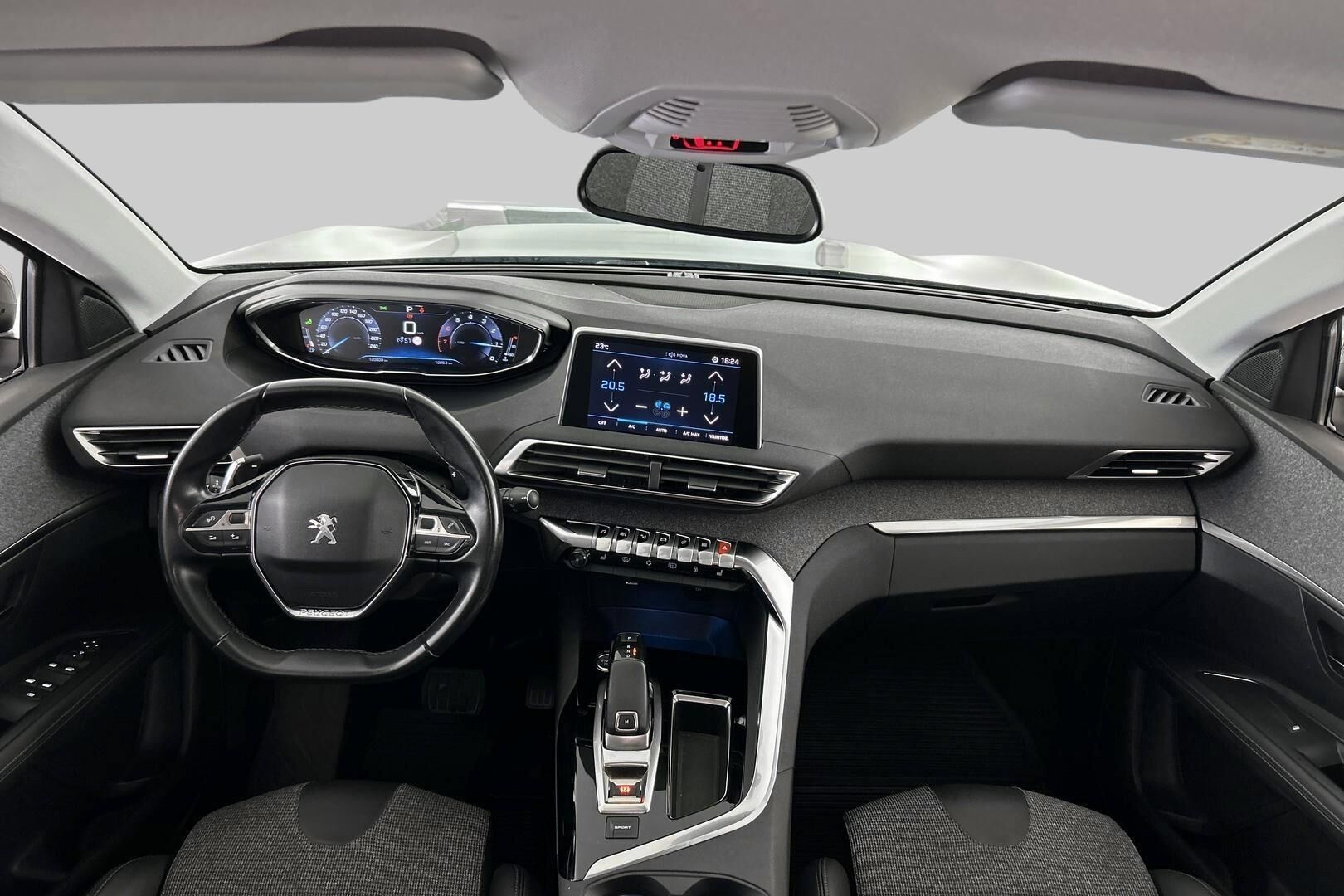 Peugeot 3008 iso kuva 10