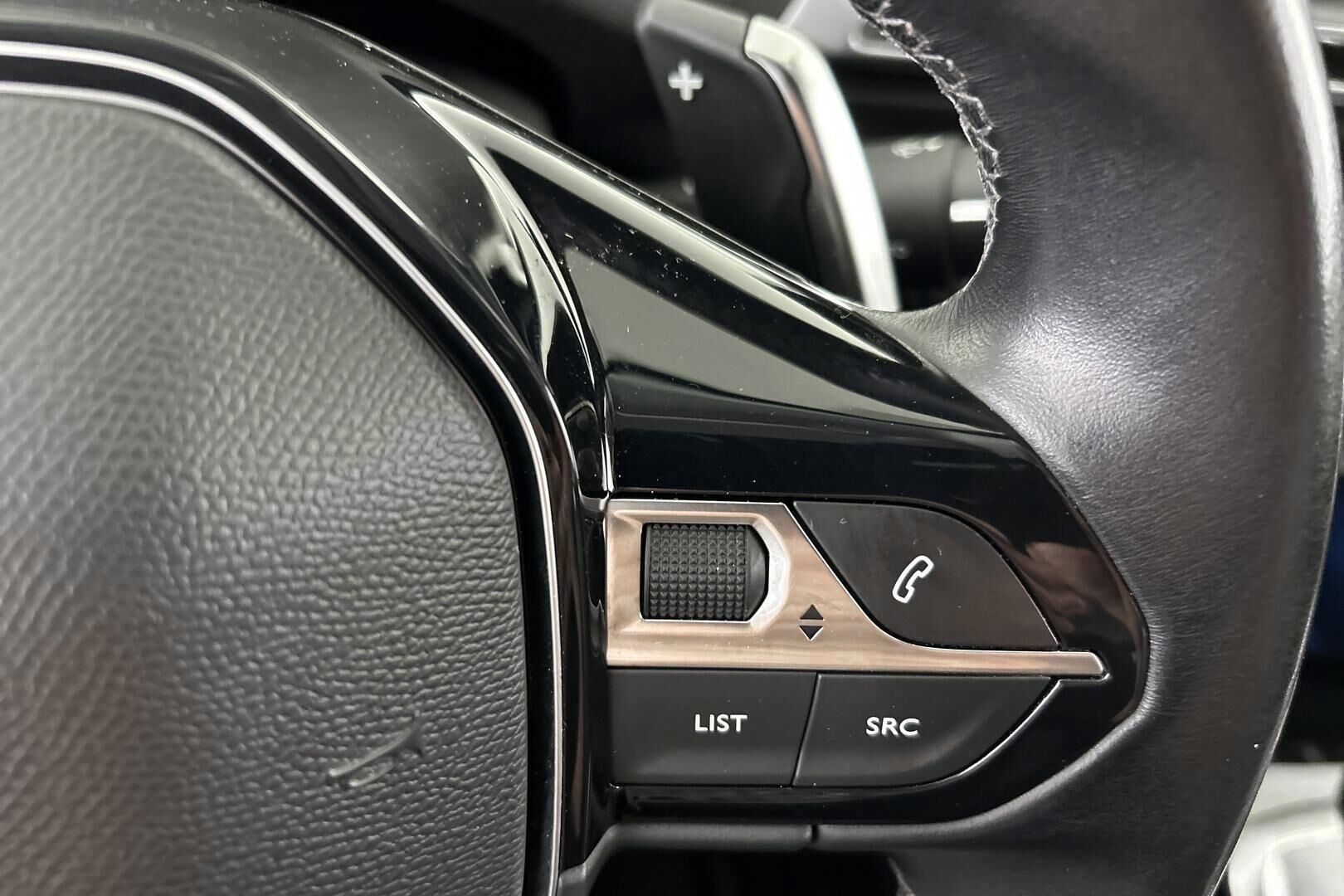 Peugeot 3008 iso kuva 18