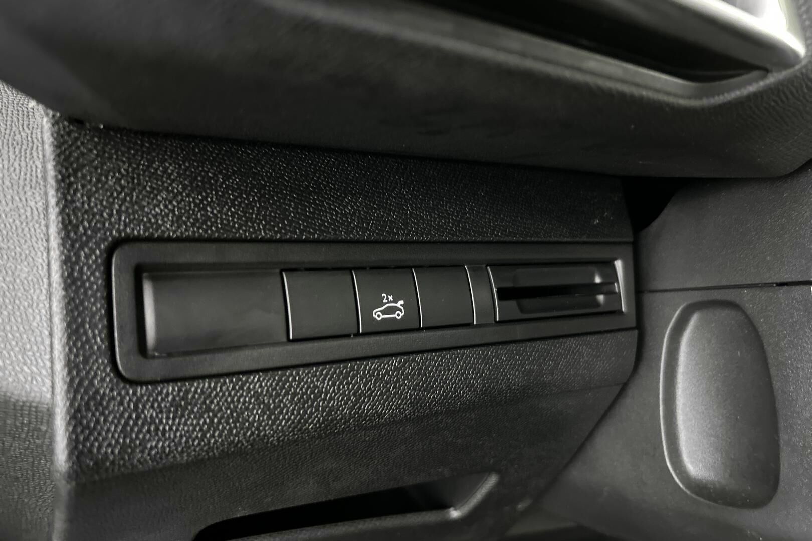 Peugeot 3008 iso kuva 20