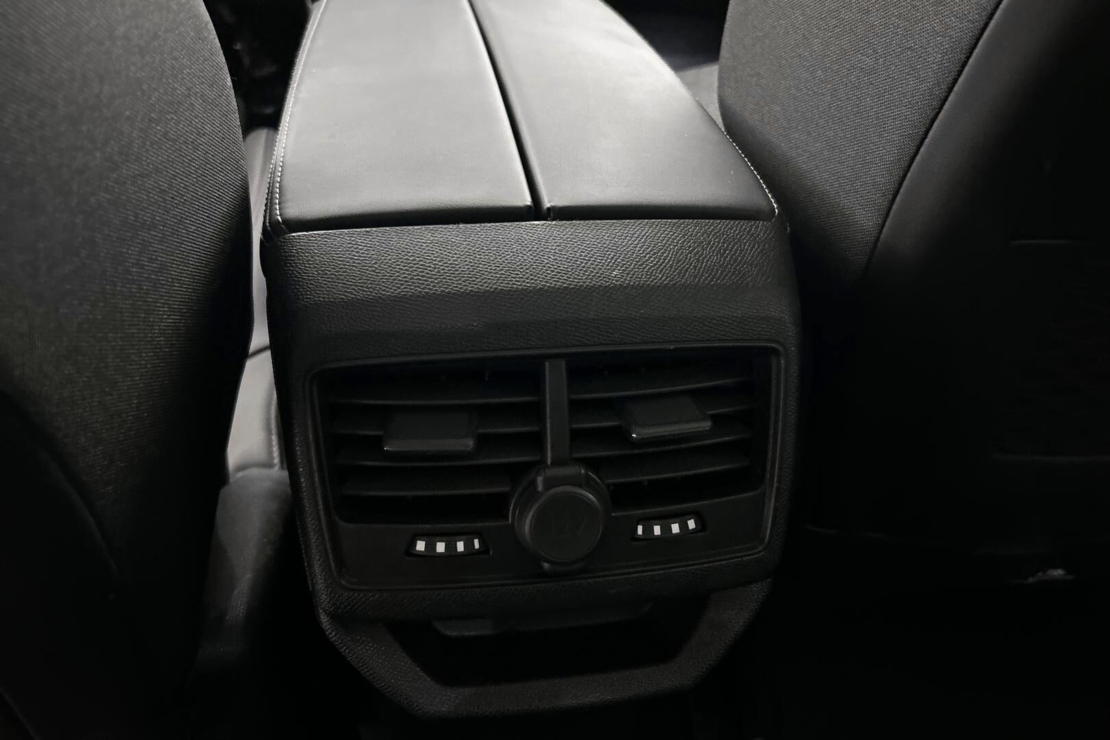 Peugeot 3008 iso kuva 22