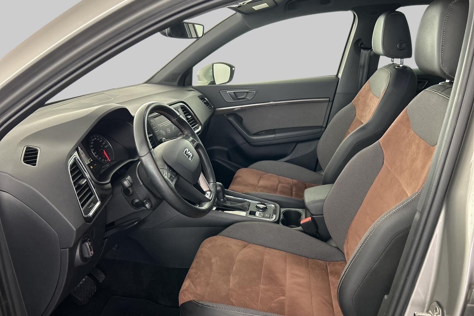 Seat Ateca iso kuva 9