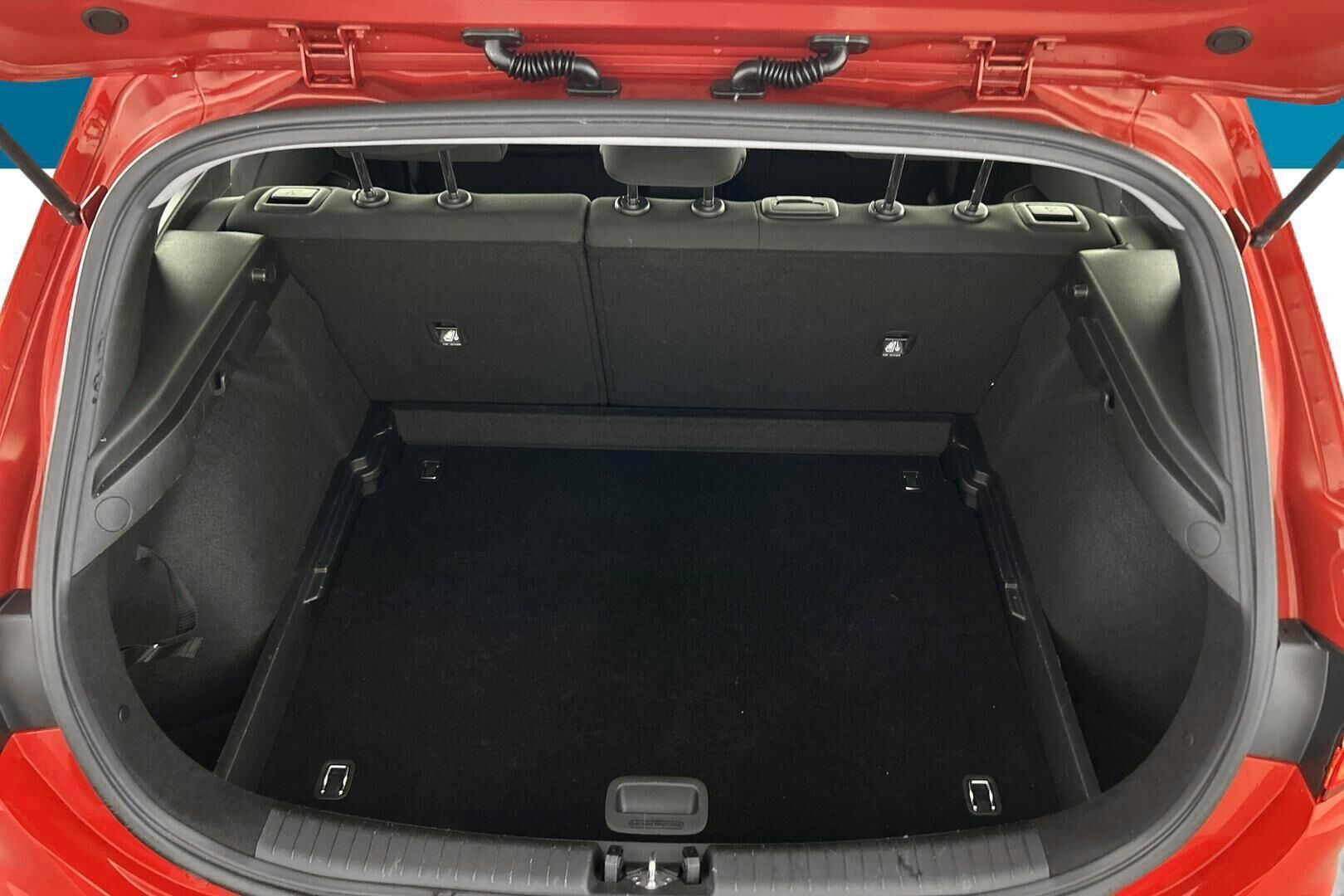 Kia Ceed iso kuva 11