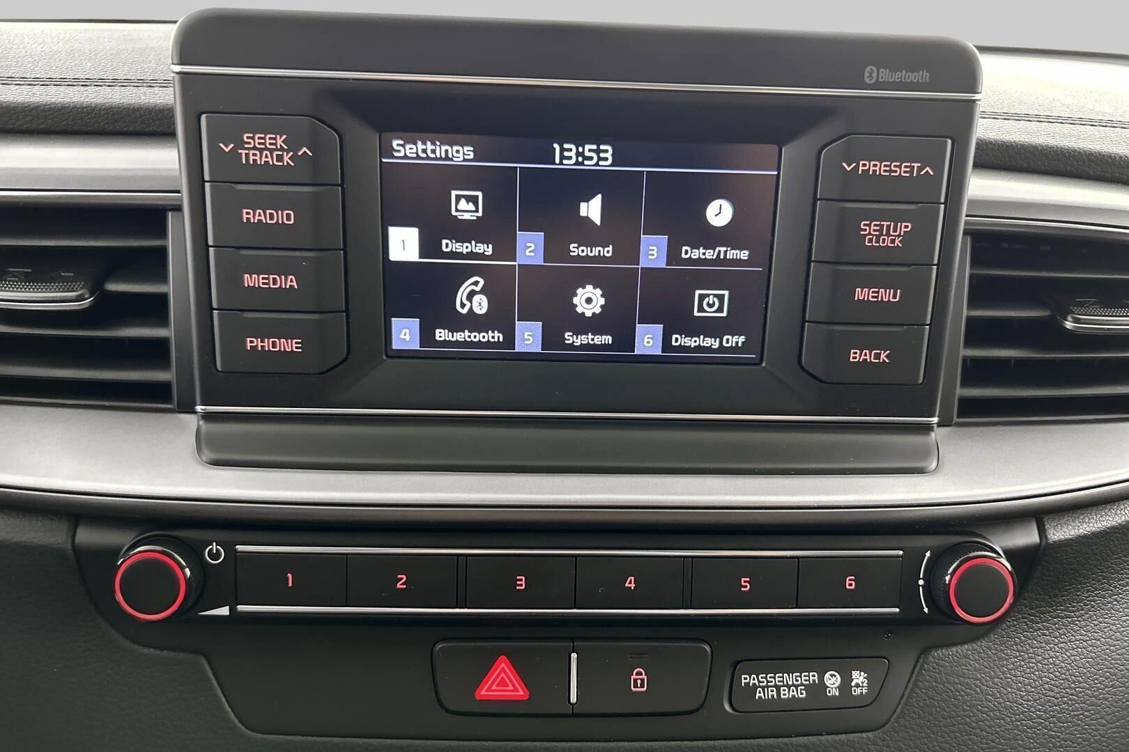 Kia Ceed iso kuva 16