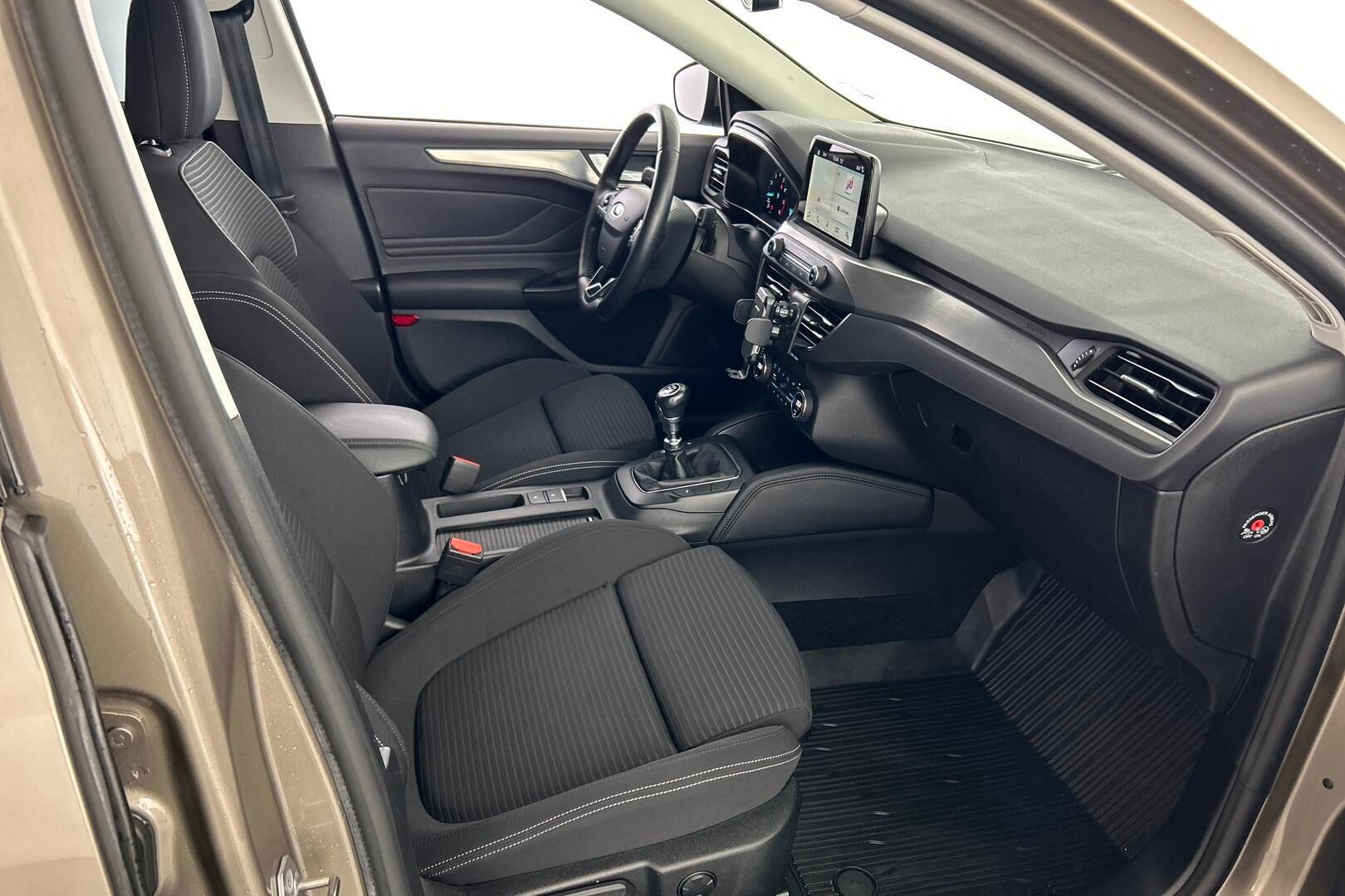 Ford Focus iso kuva 11