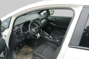 Nissan Leaf esikatselu 2