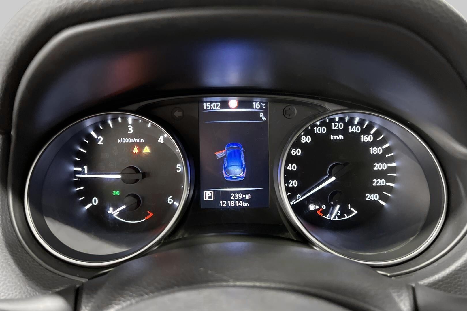 Nissan Qashqai iso kuva 16