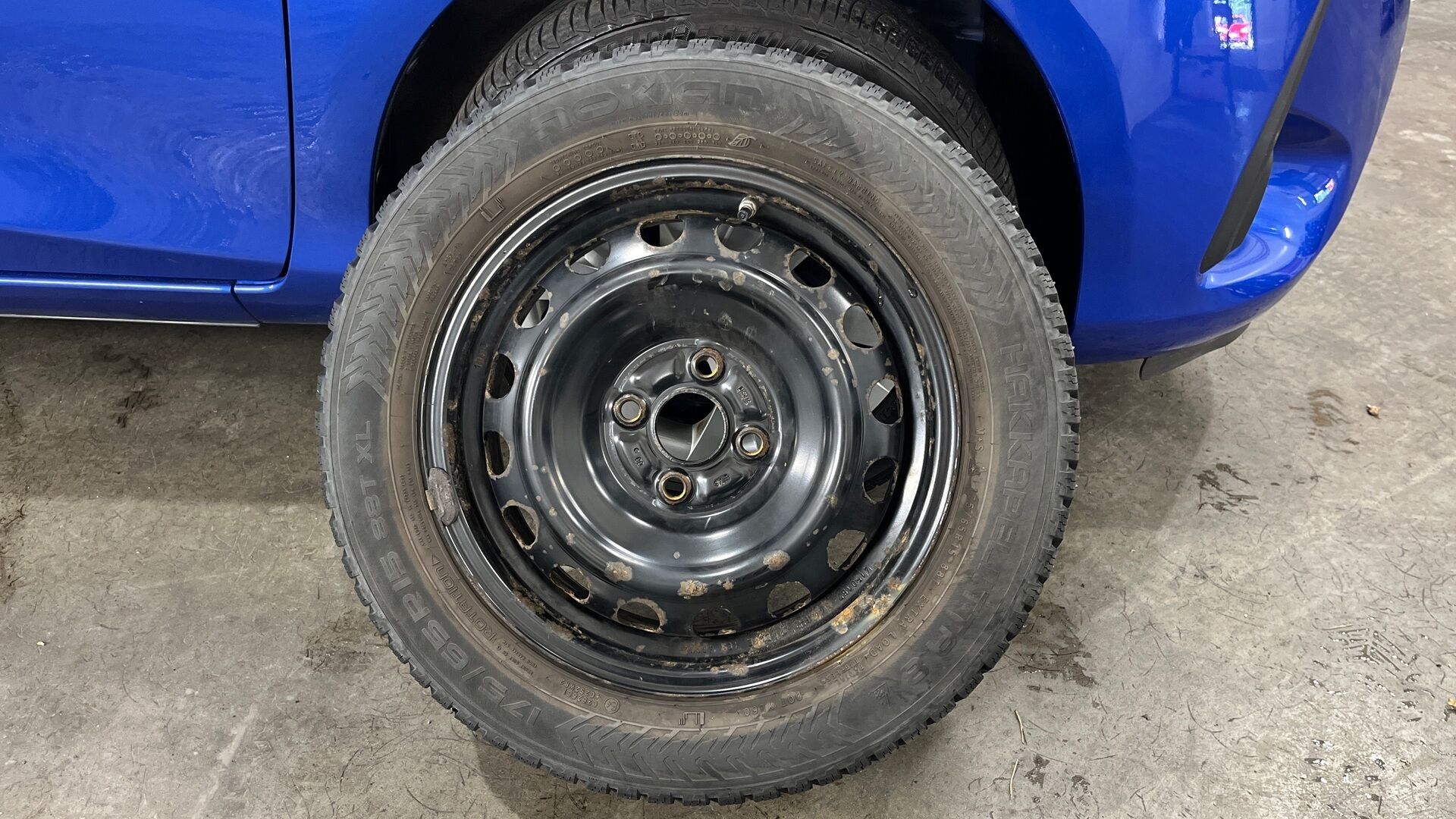 Toyota Yaris iso kuva 7