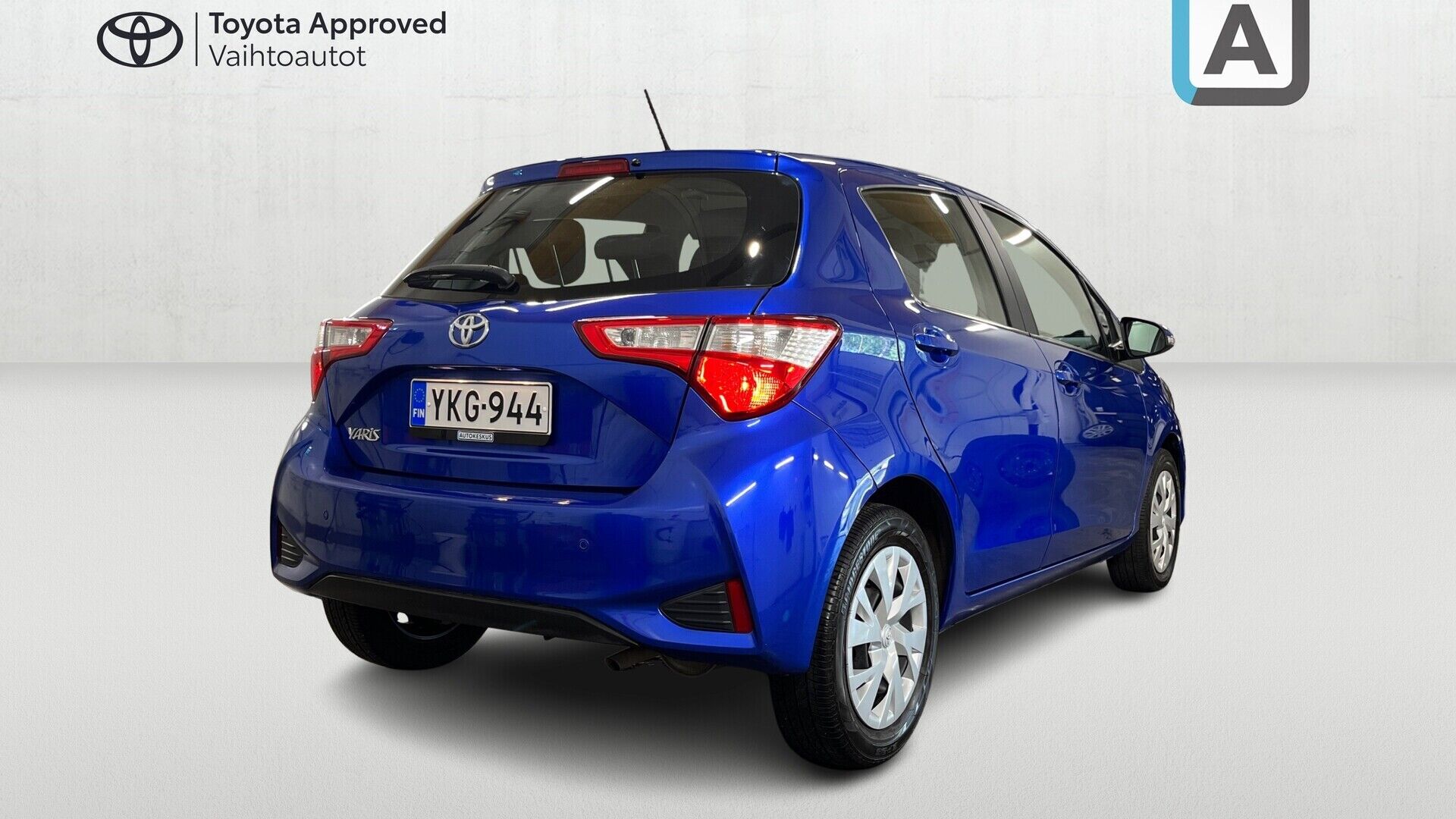 Toyota Yaris iso kuva 11