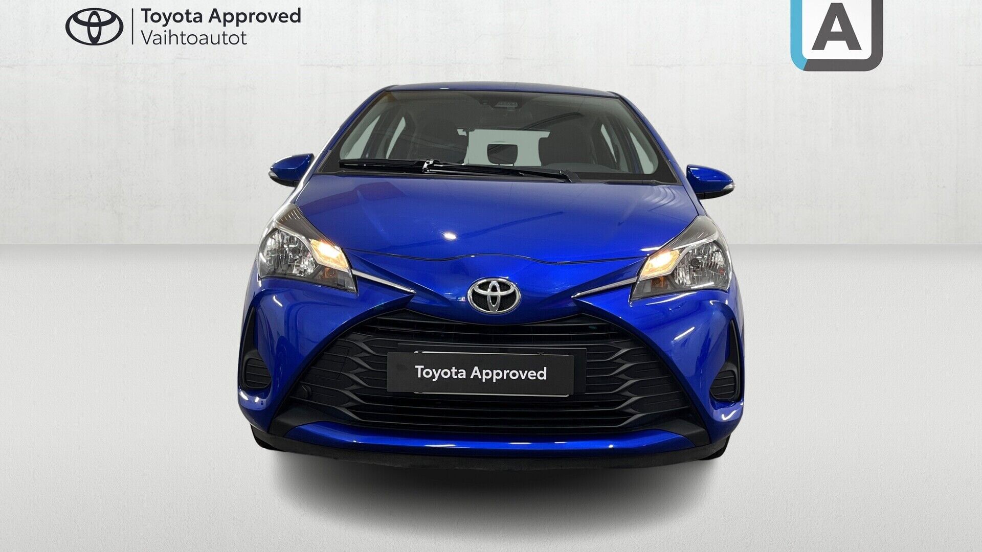 Toyota Yaris iso kuva 13