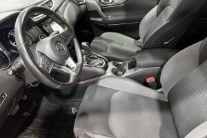 Nissan Qashqai esikatselu 9