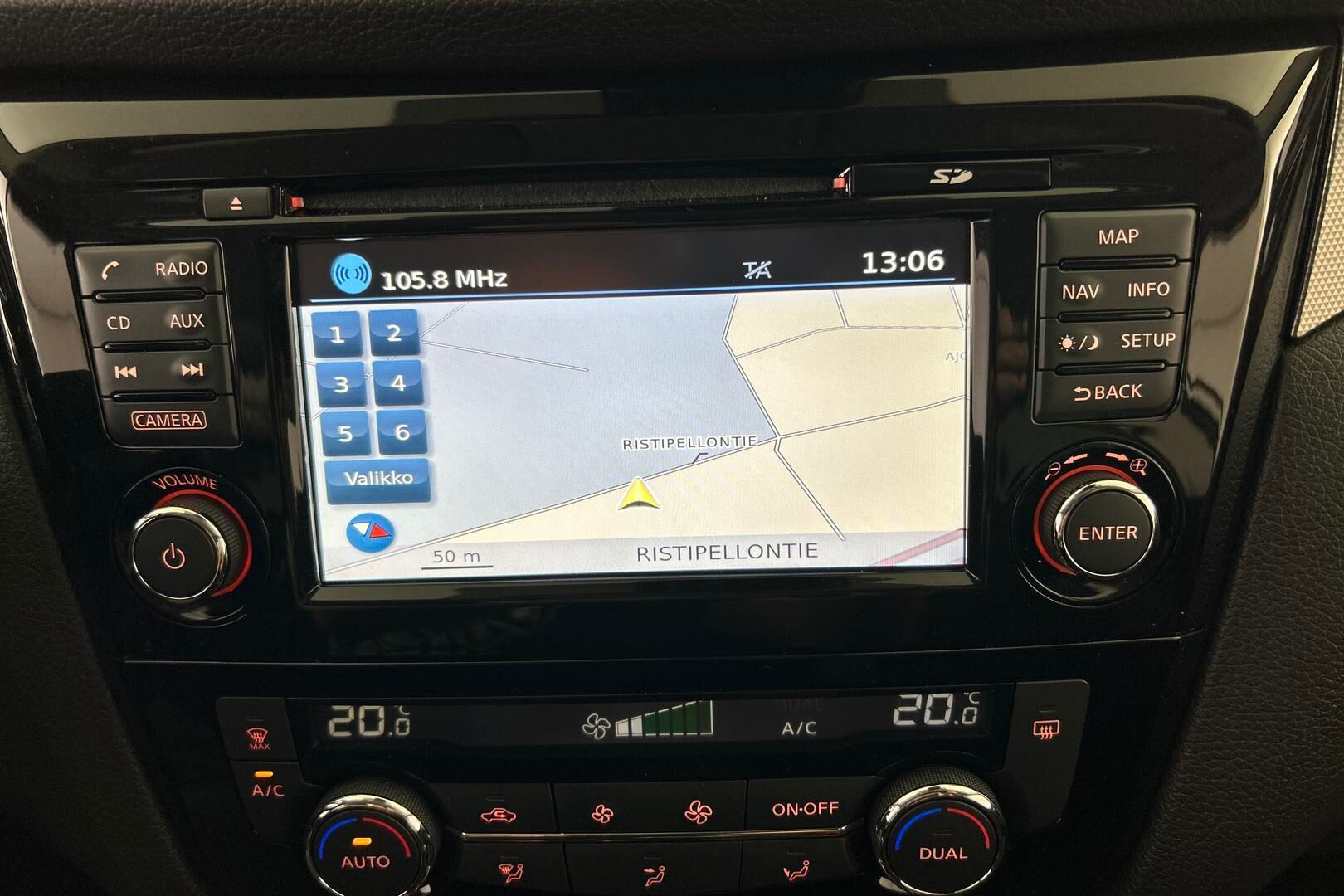 Nissan Qashqai iso kuva 16
