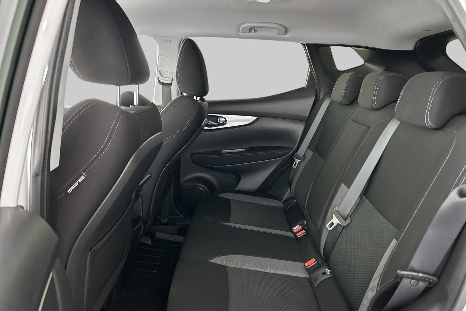 Nissan Qashqai iso kuva 9
