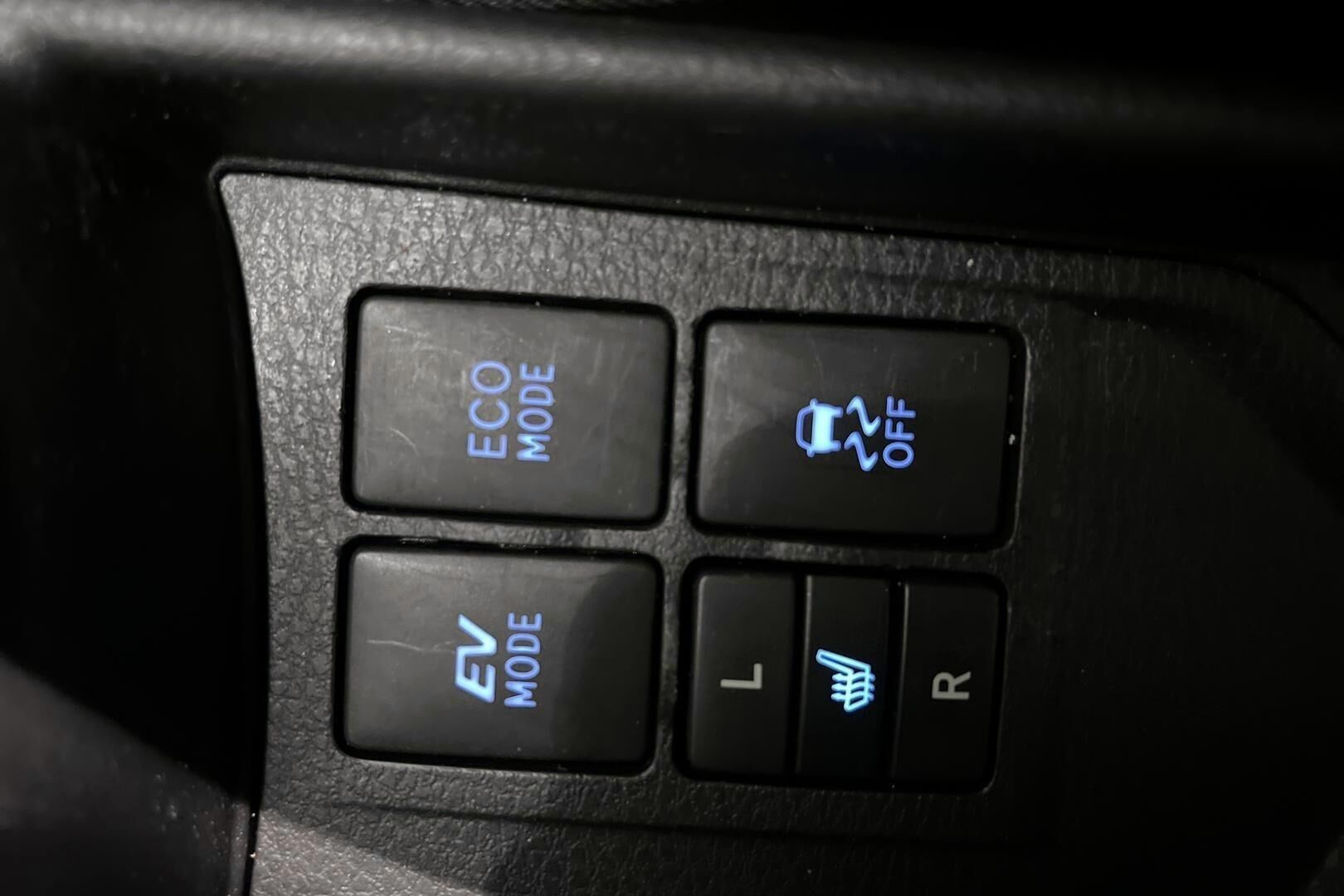 Toyota Yaris iso kuva 21