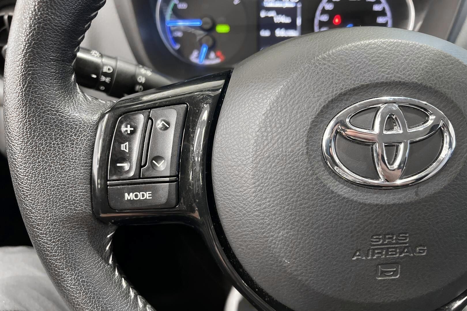 Toyota Yaris iso kuva 23