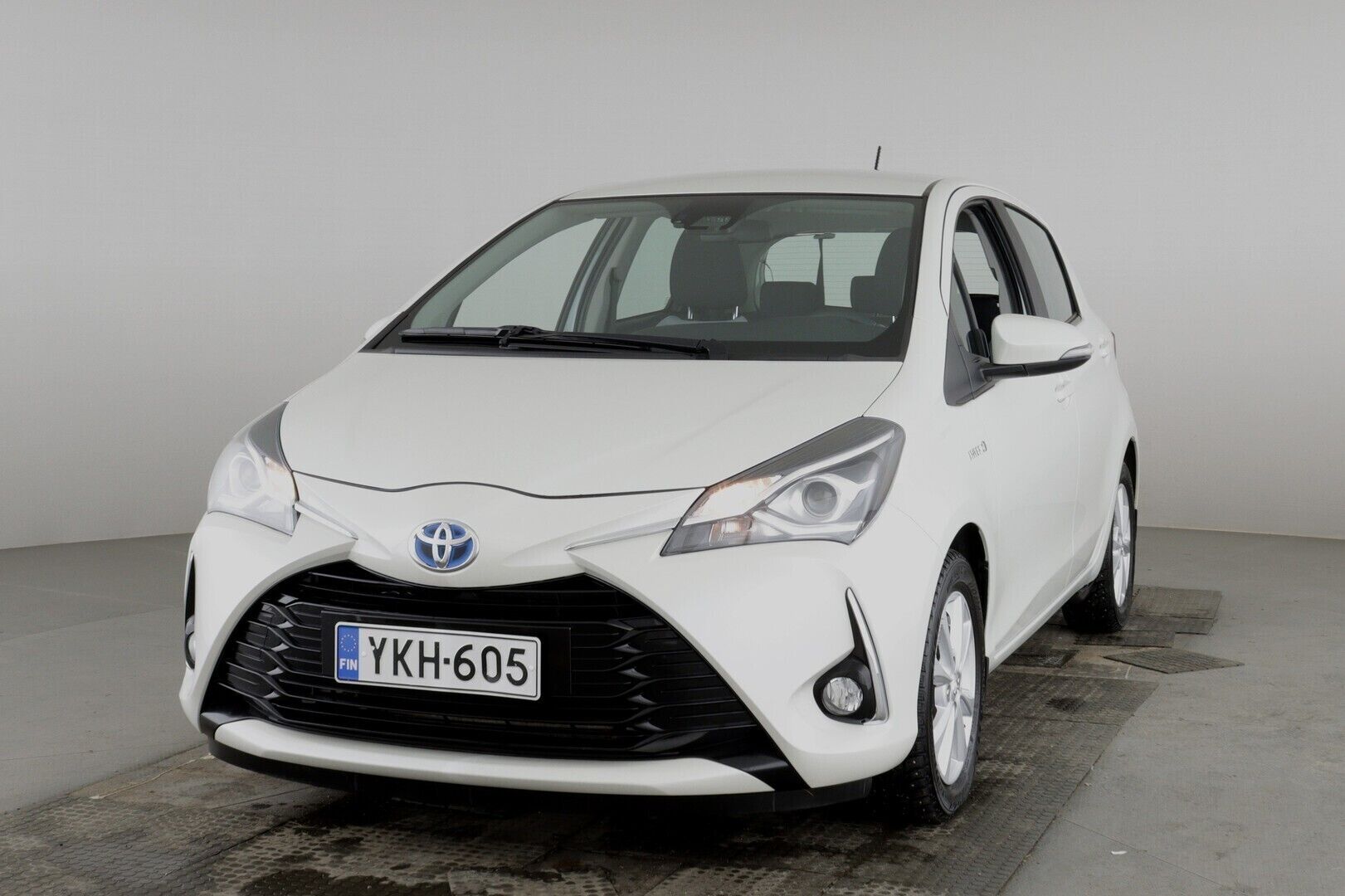 Toyota Yaris iso kuva 0