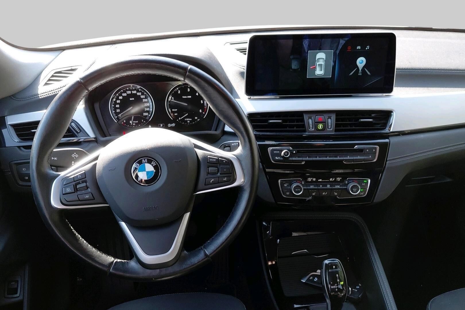 BMW X2 iso kuva 2