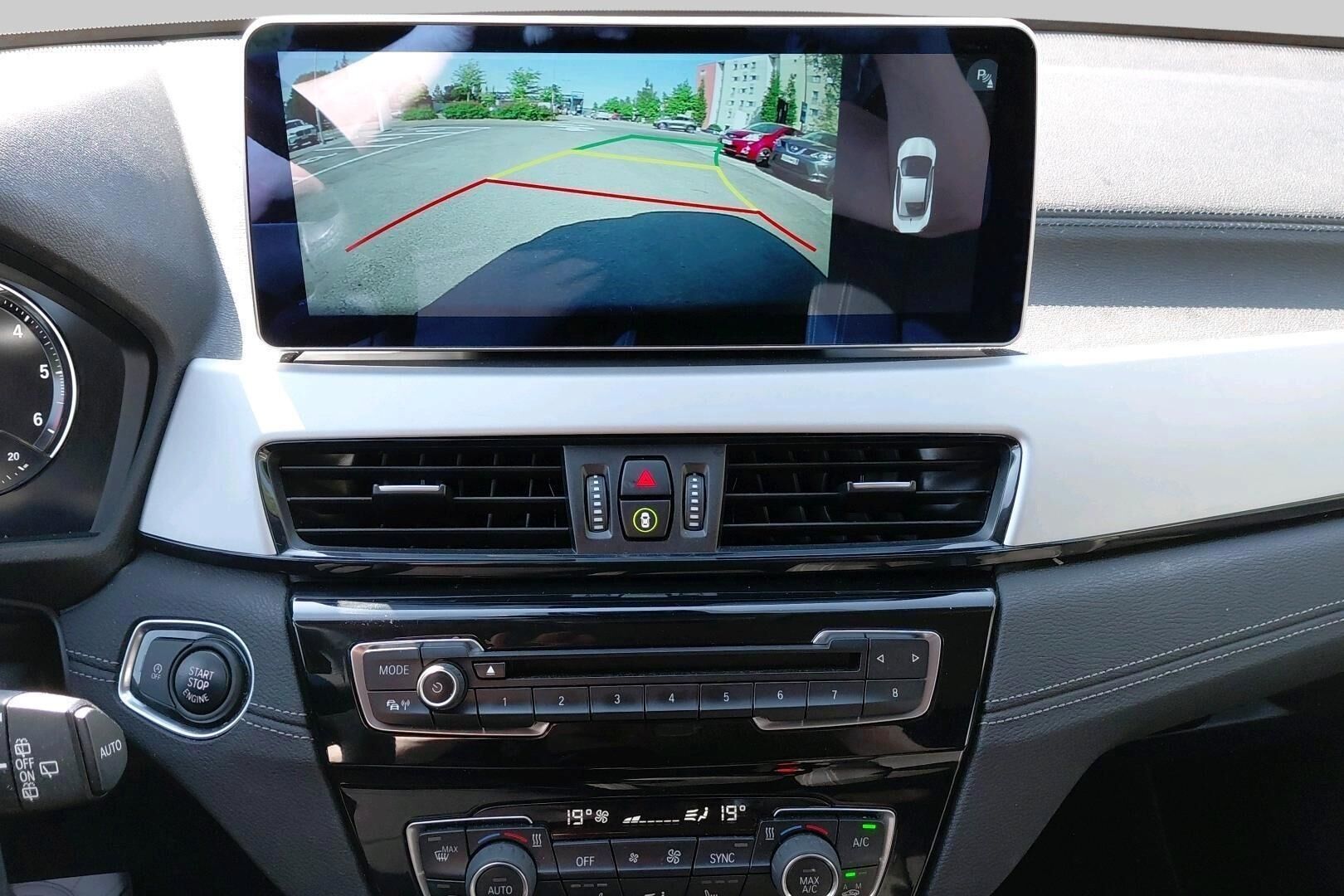 BMW X2 iso kuva 3