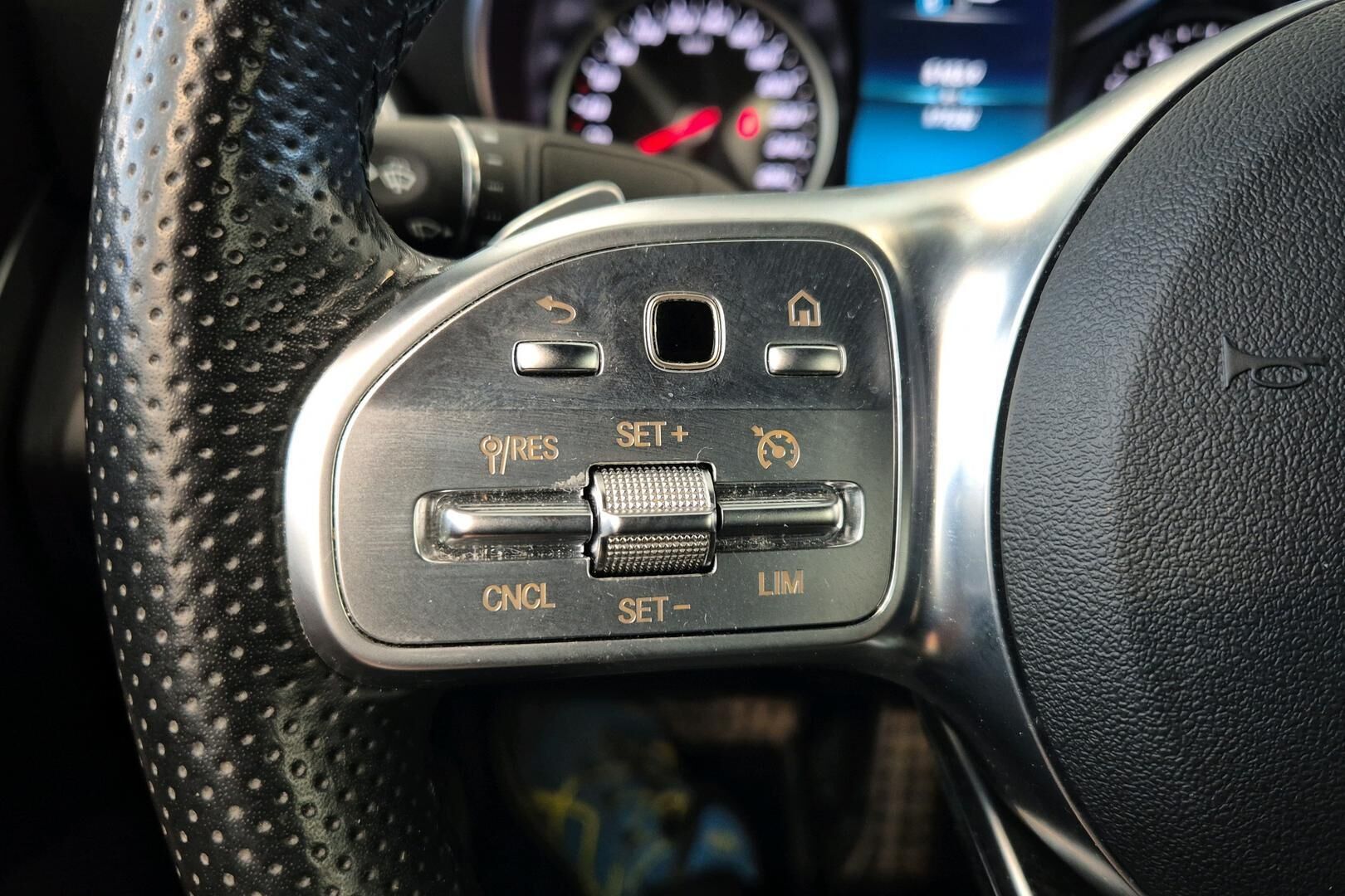 Mercedes-Benz C iso kuva 19