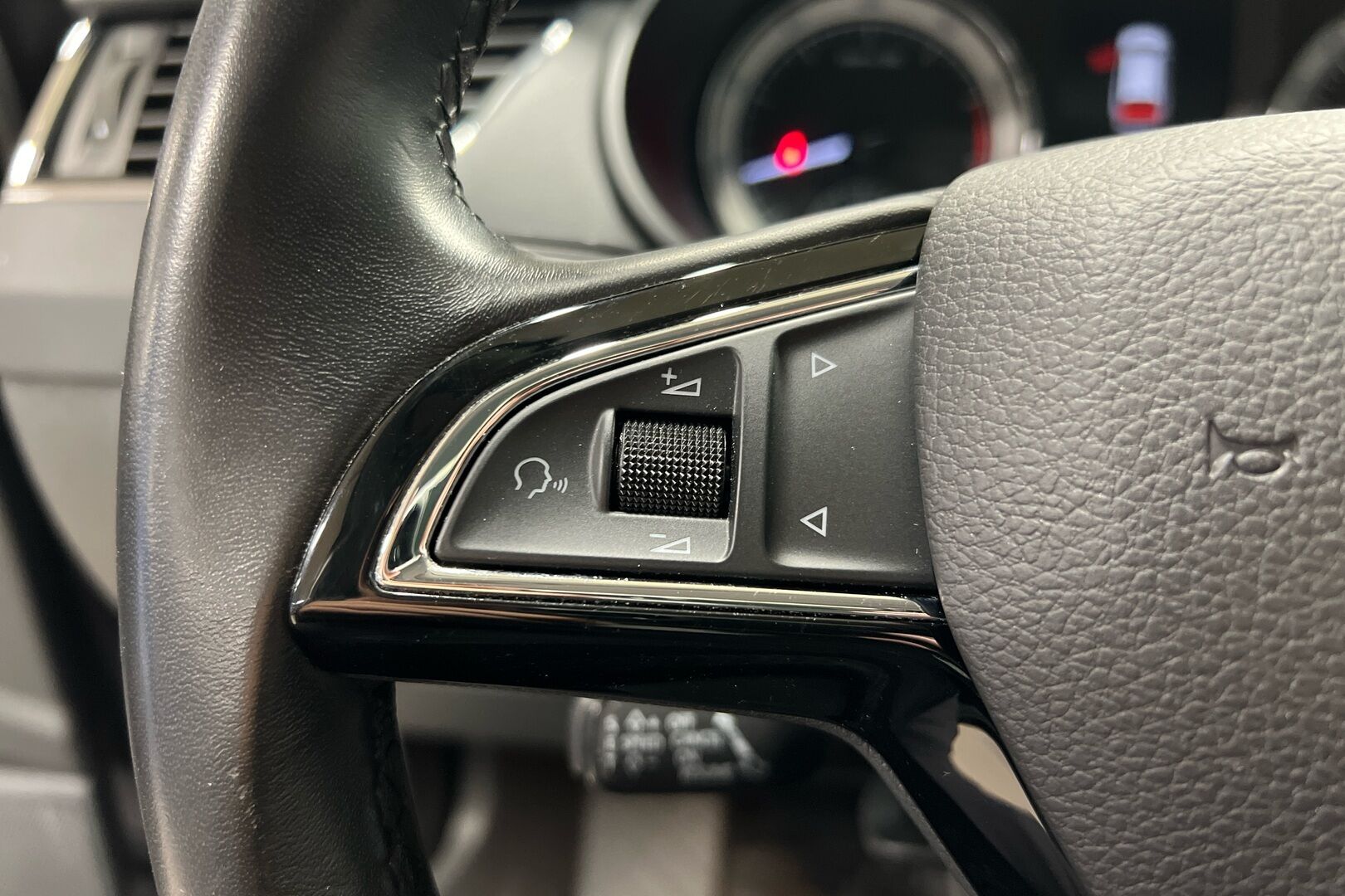 Skoda Octavia iso kuva 14
