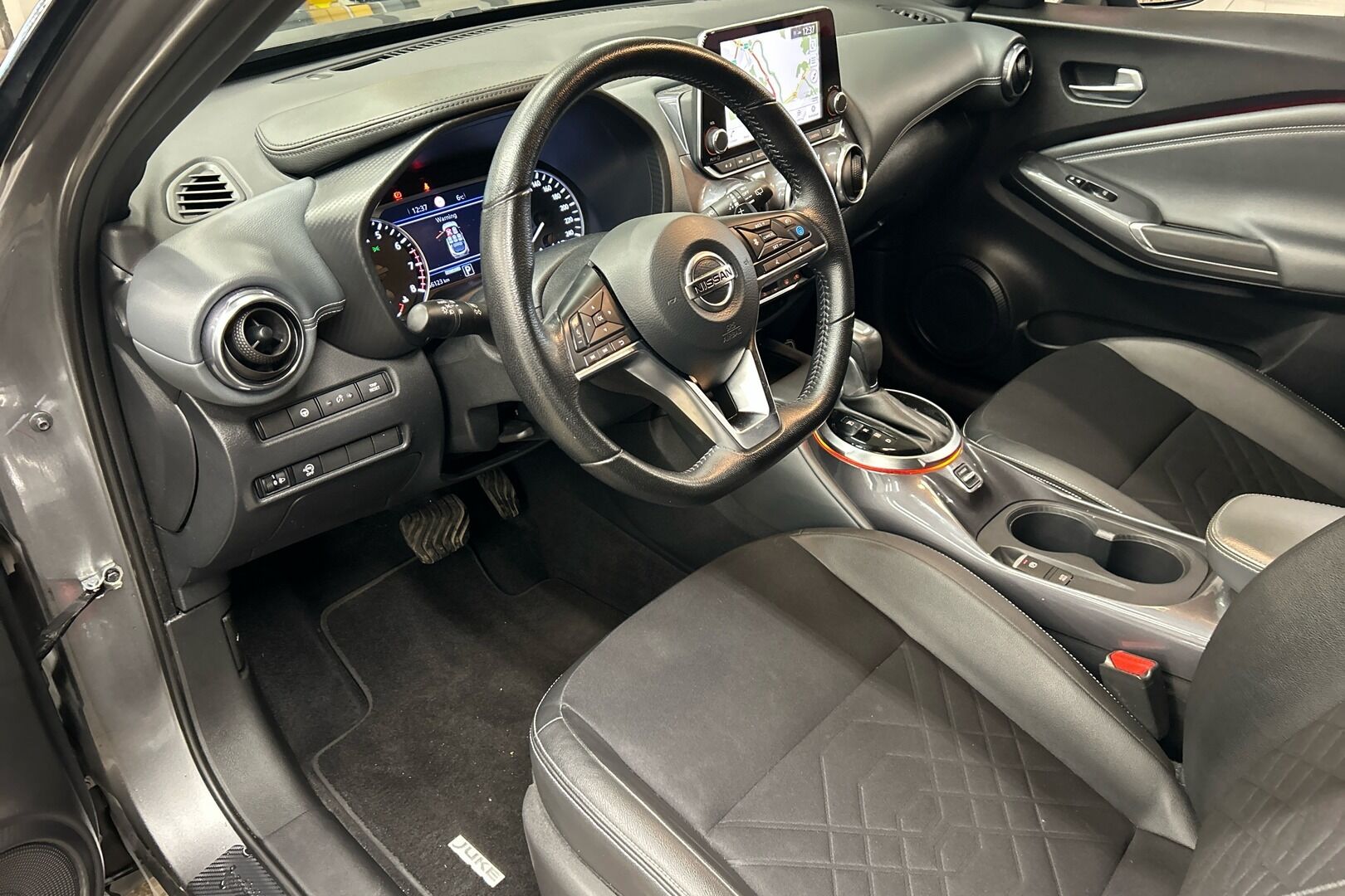 Nissan Juke iso kuva 7