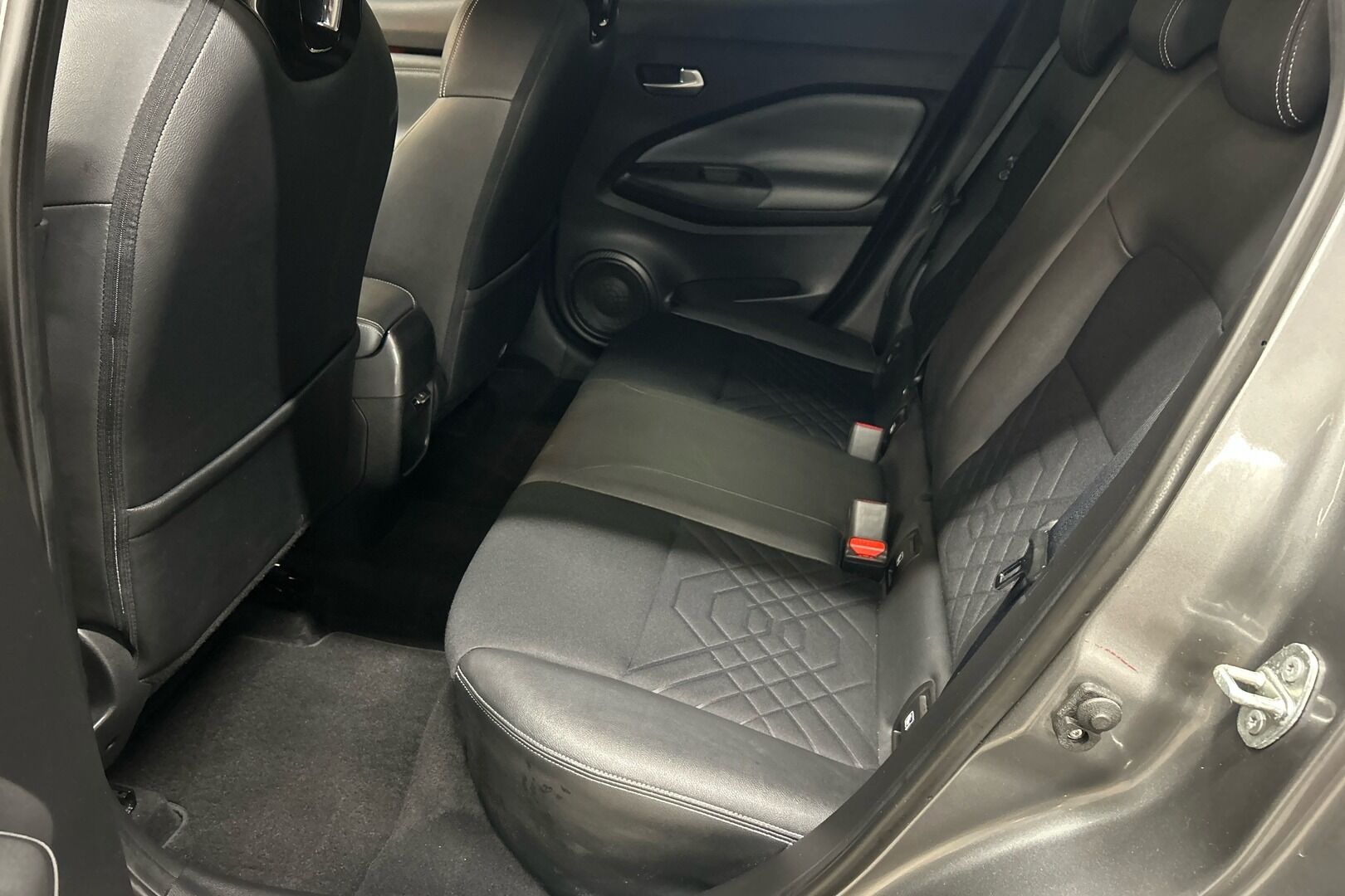 Nissan Juke iso kuva 8