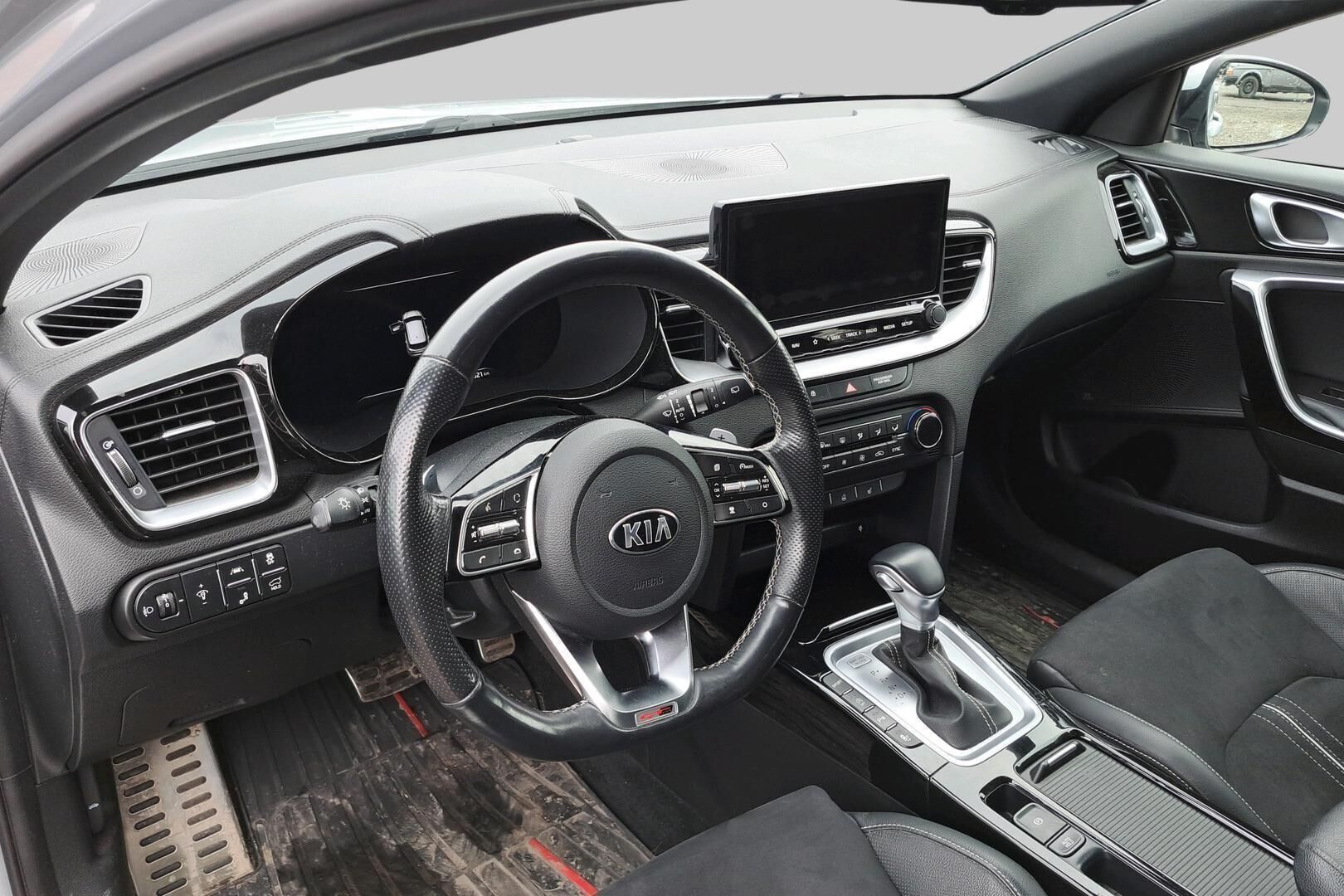 Kia ProCeed iso kuva 2