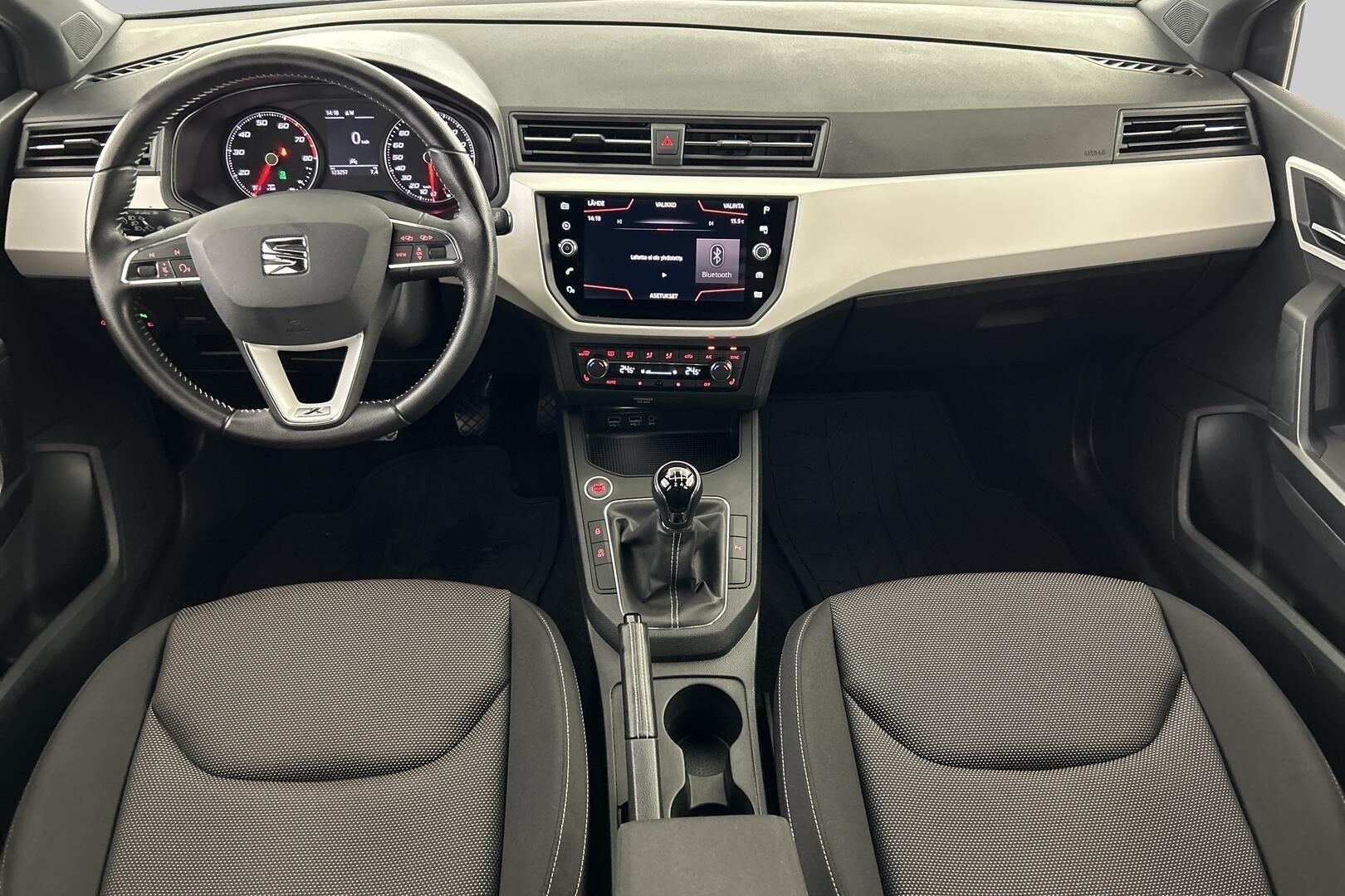 Seat Ibiza iso kuva 11