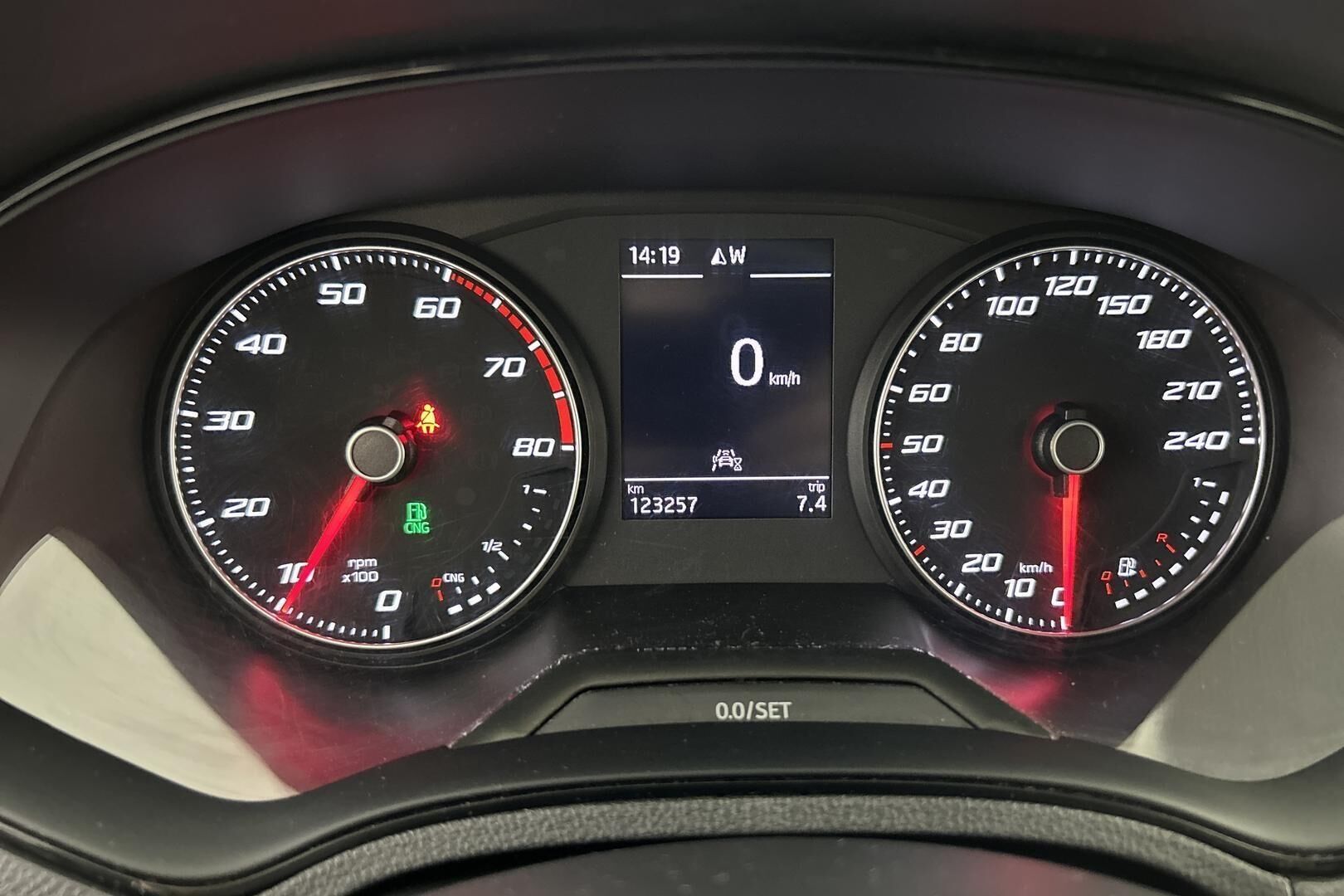 Seat Ibiza iso kuva 15