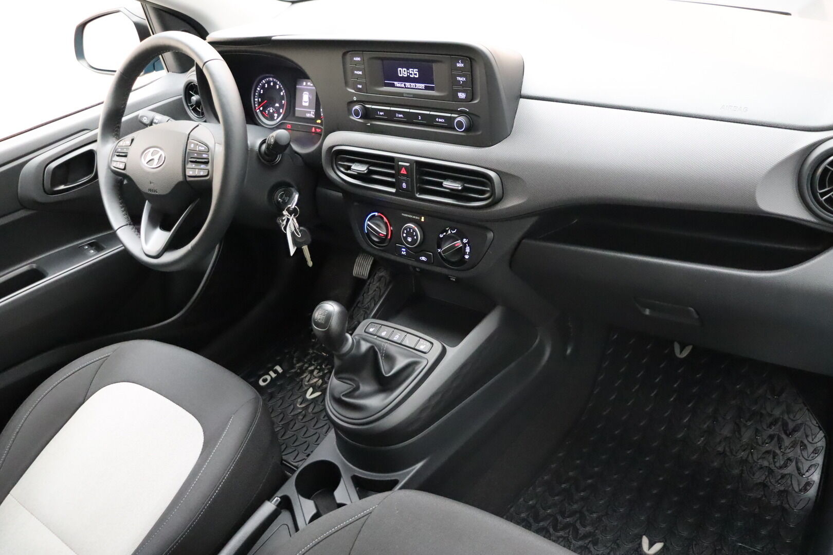 Hyundai i10 iso kuva 6