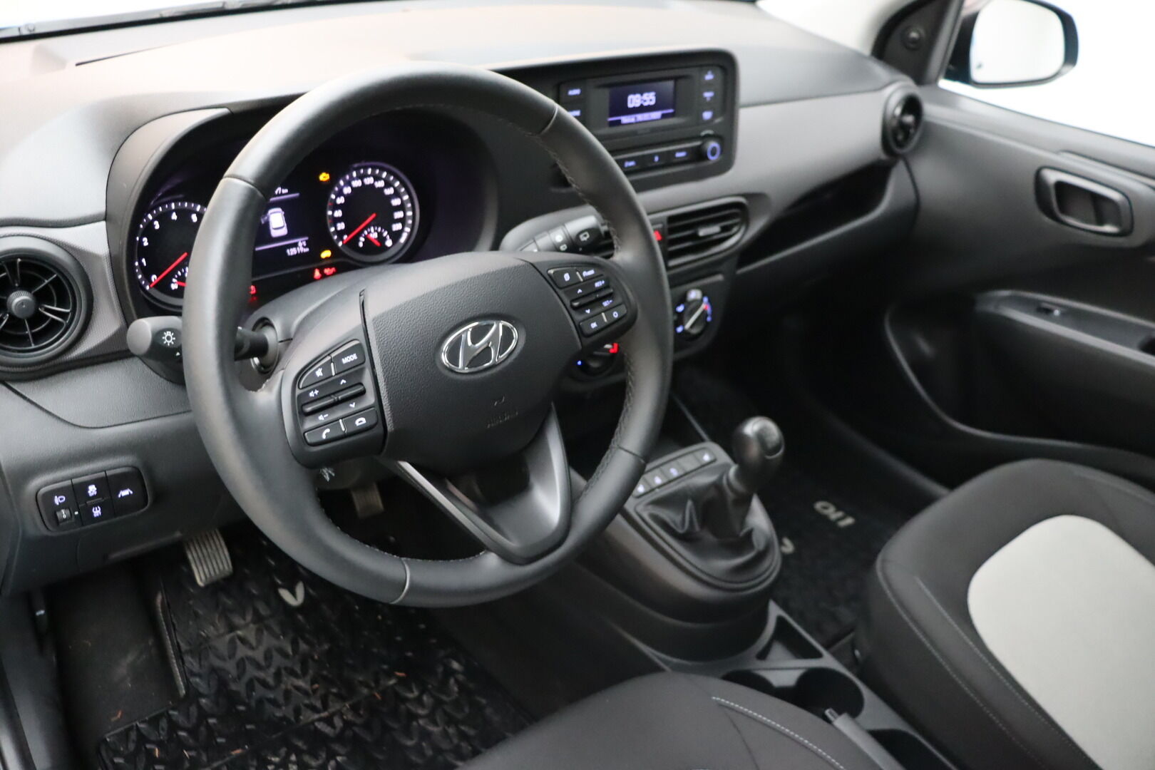 Hyundai i10 iso kuva 7
