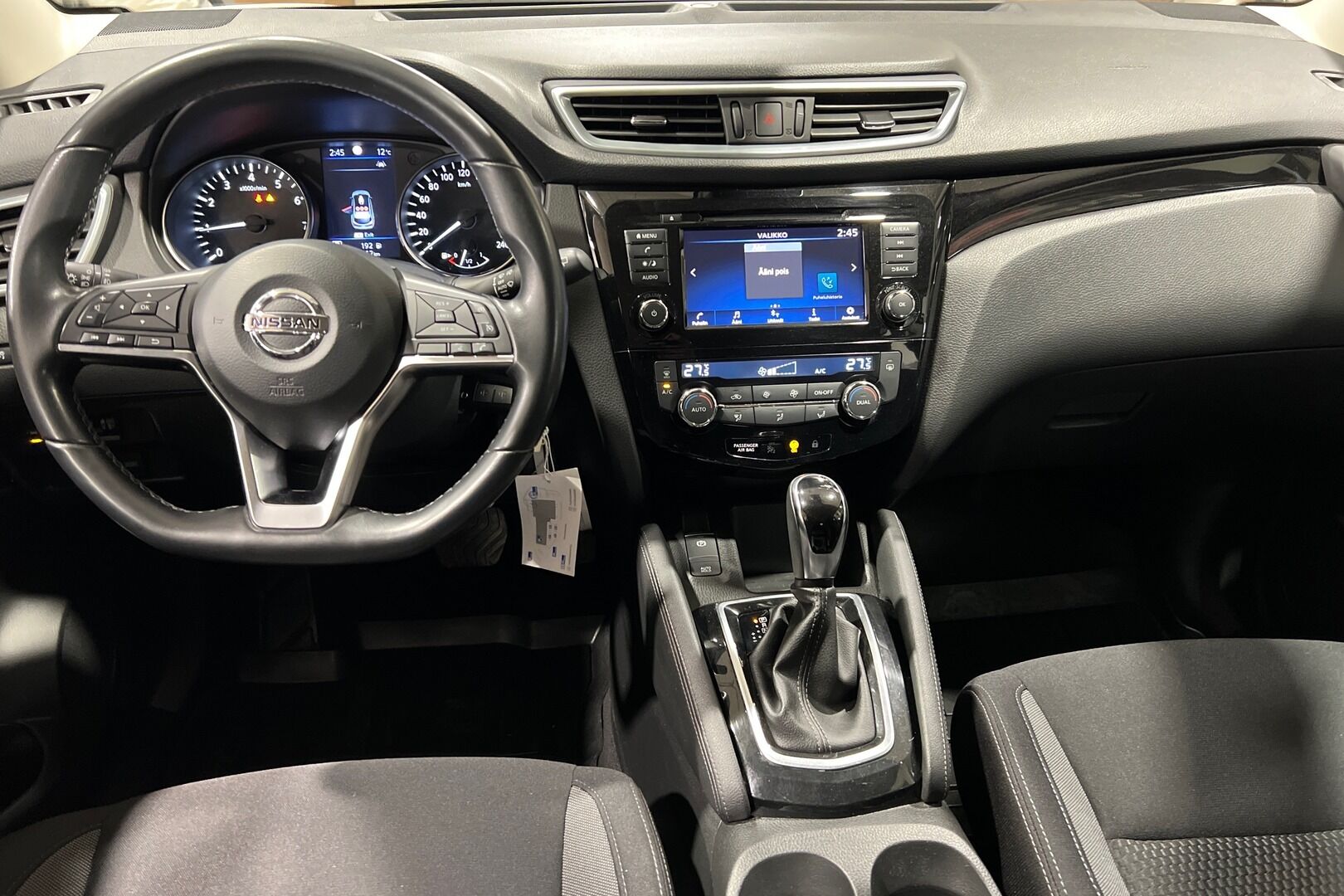 Nissan Qashqai iso kuva 5
